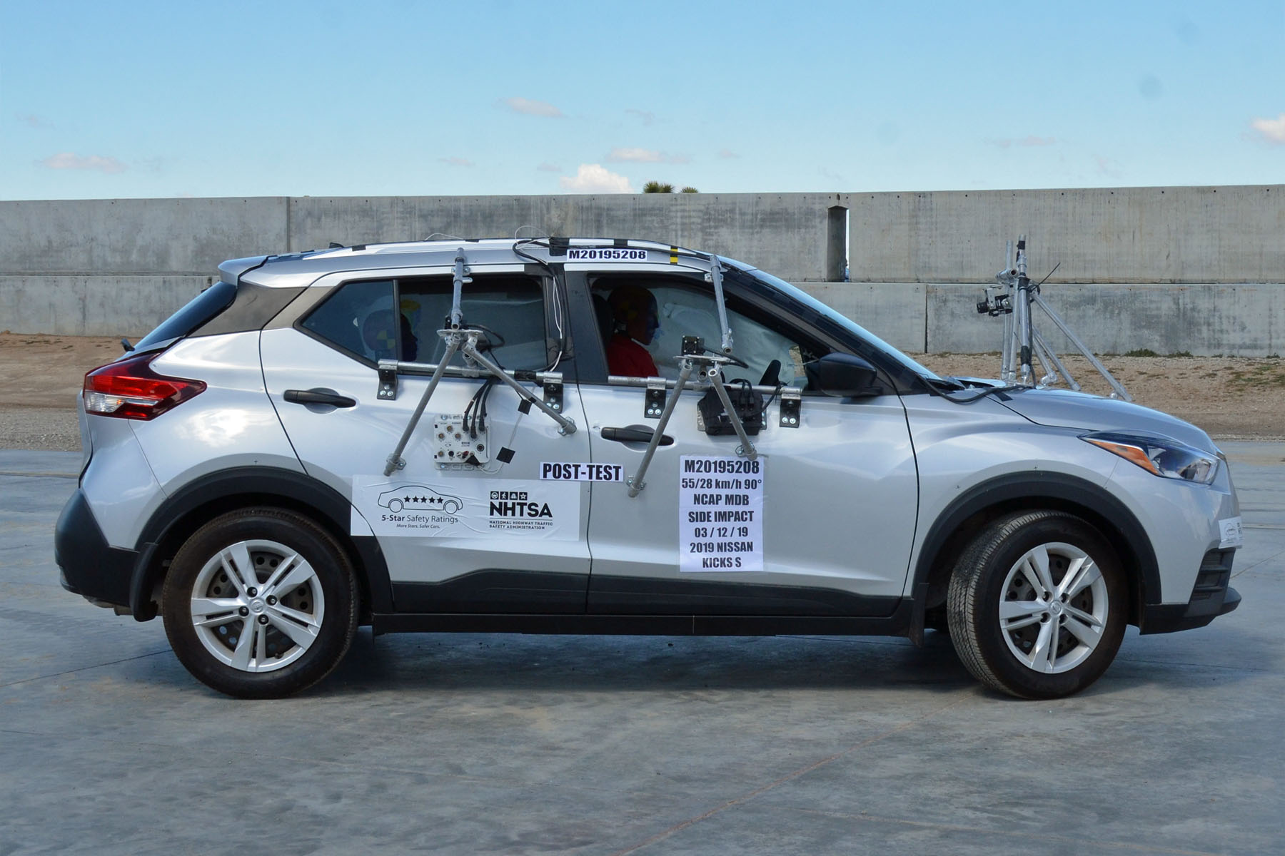 2019 NISSAN OTHER crash image 6