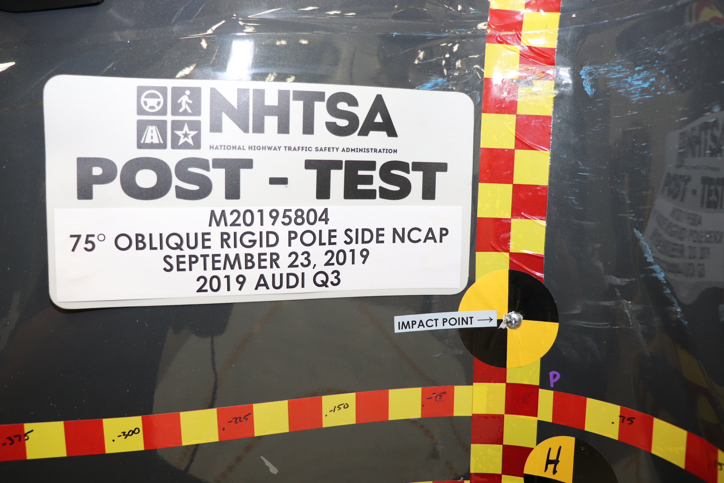 2019 AUDI Q3 crash image 20
