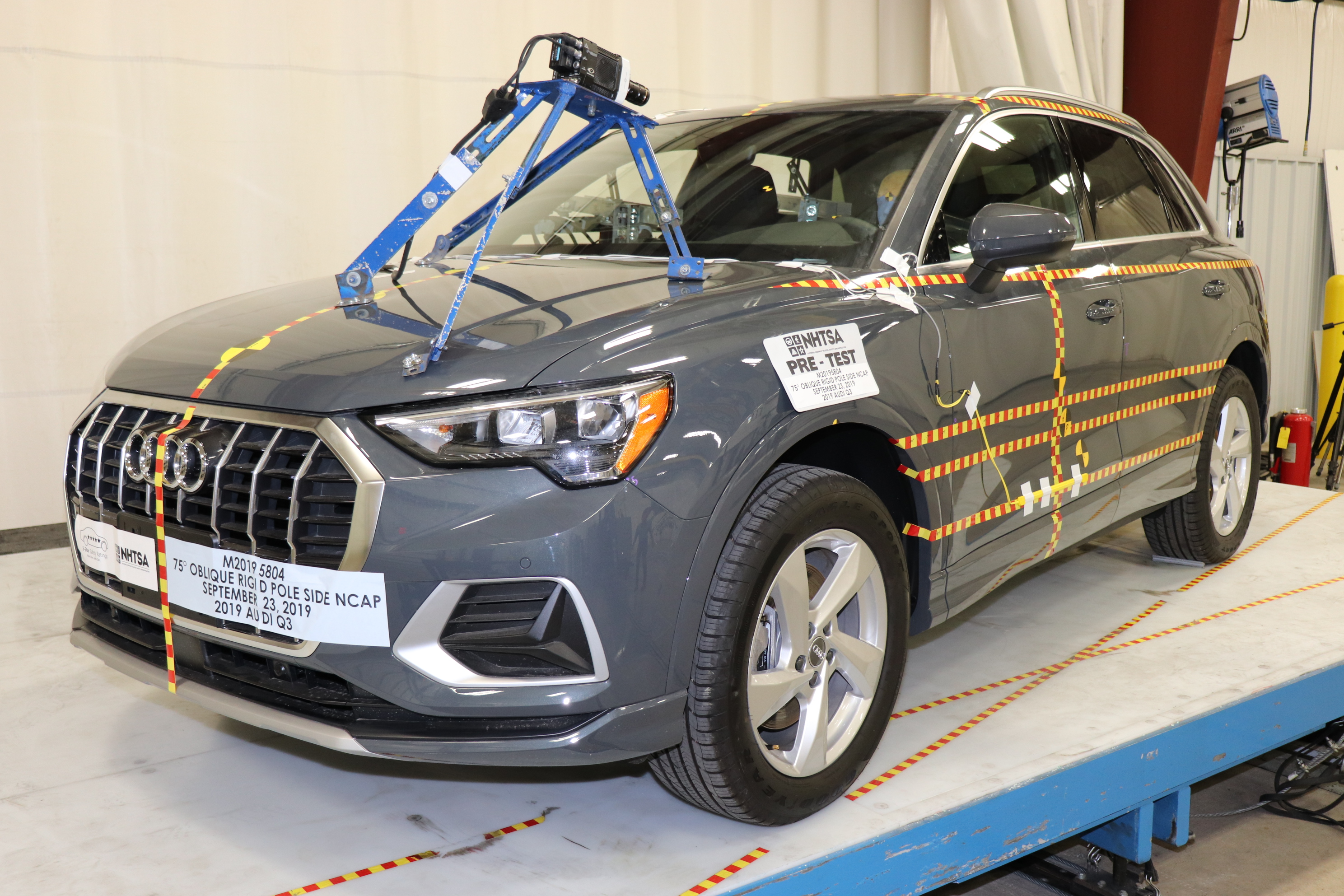 2019 AUDI Q3 crash image 5