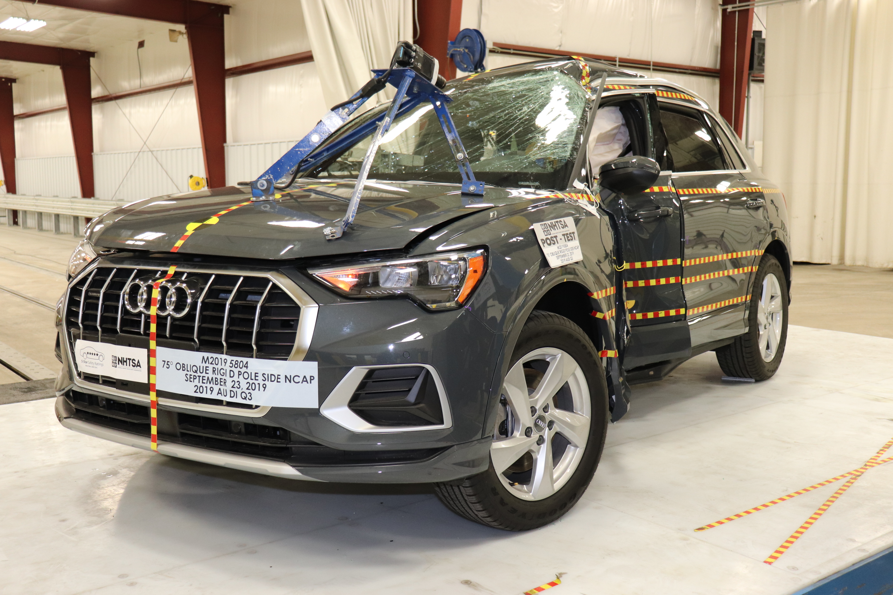 2019 AUDI Q3 crash image 6