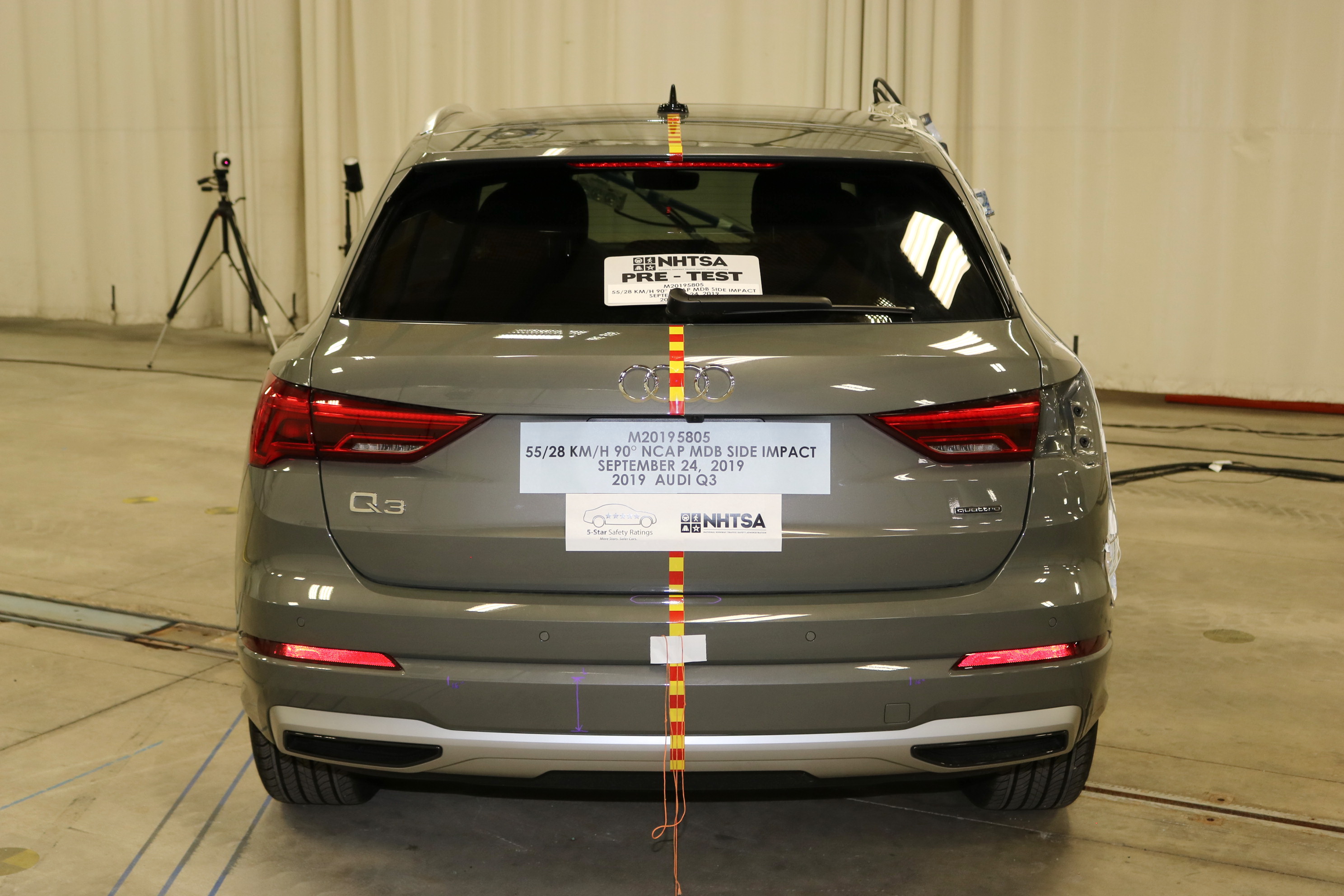 2019 AUDI Q3 crash image 11