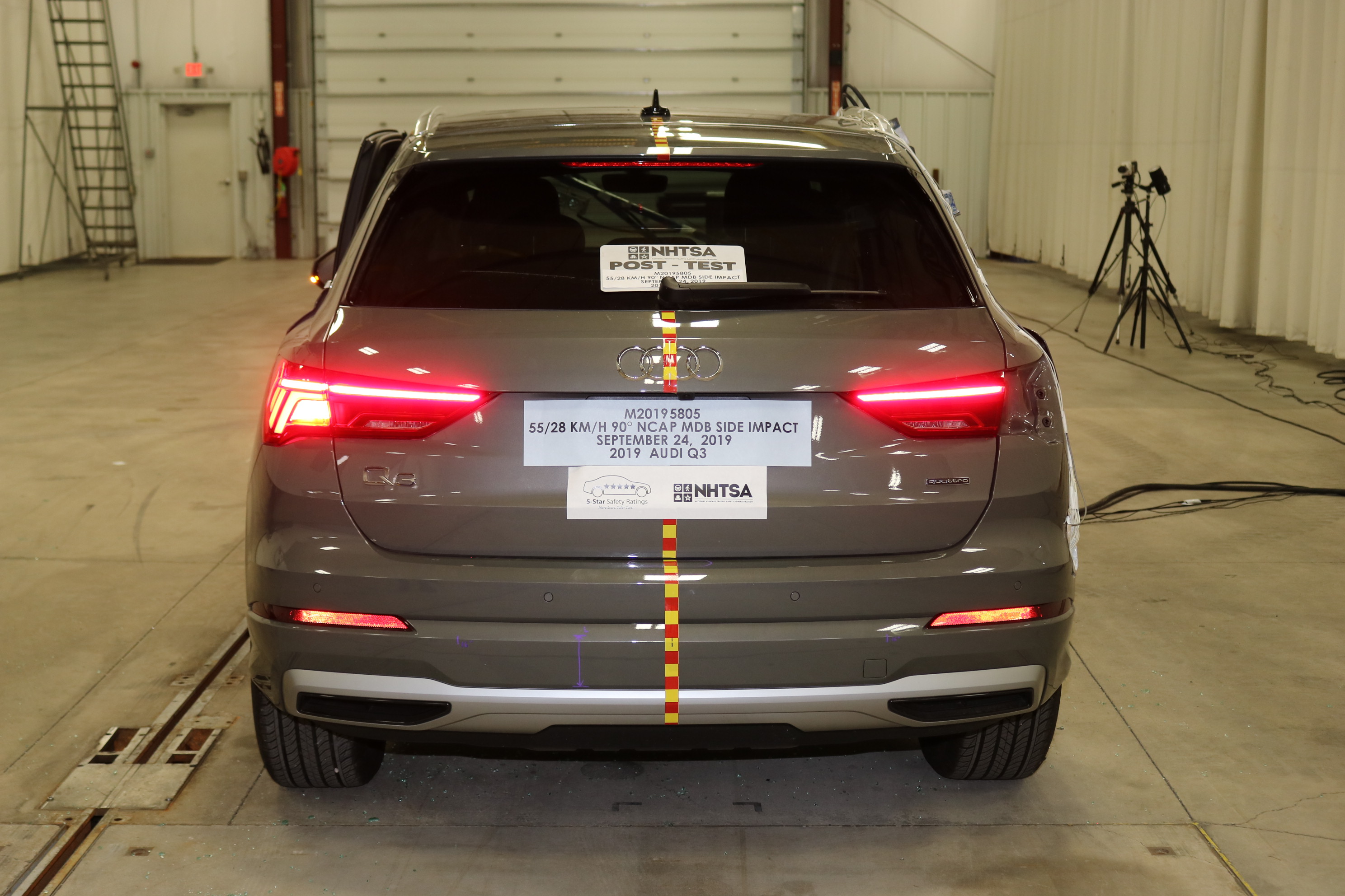 2019 AUDI Q3 crash image 12