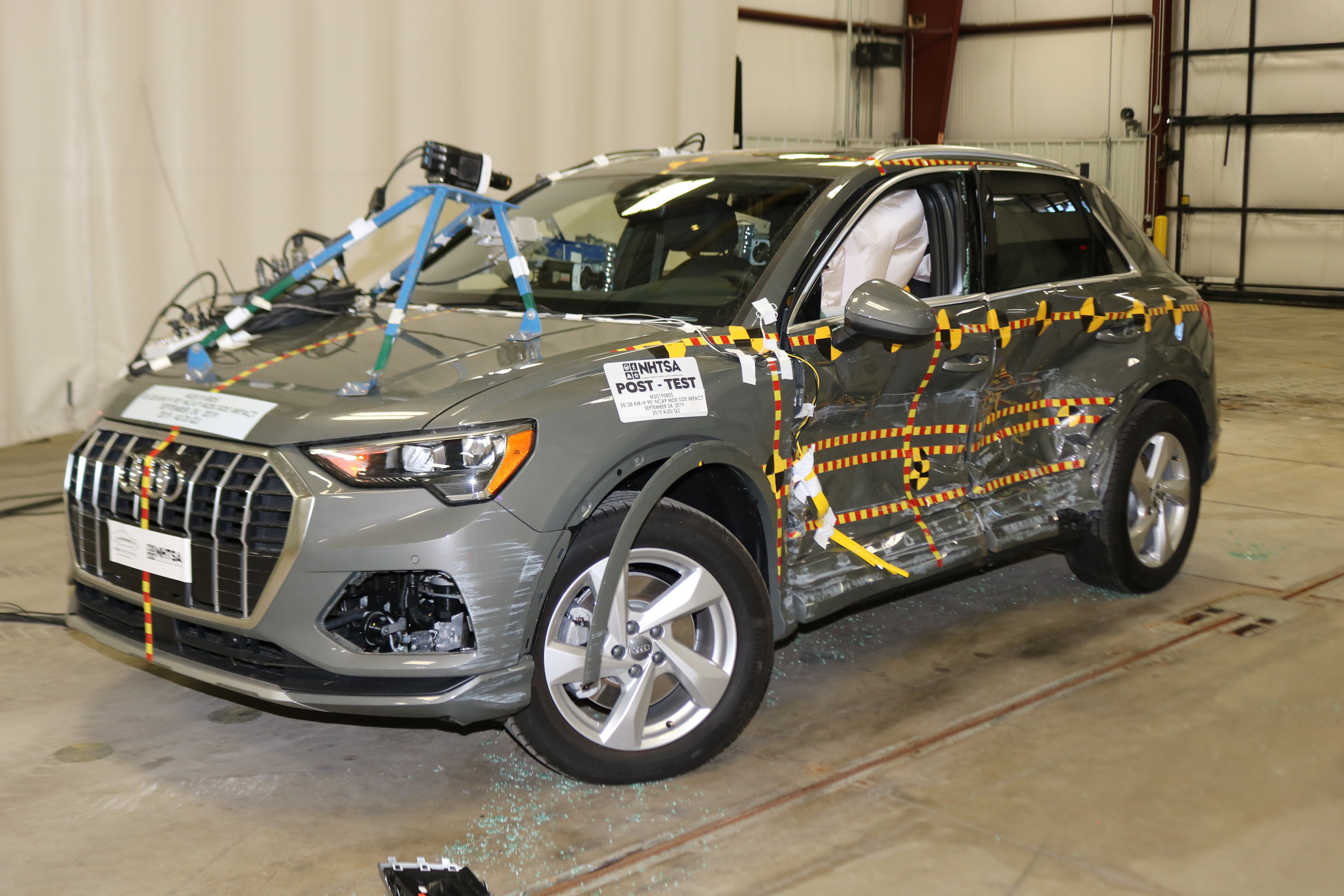 2019 AUDI Q3 crash image 6
