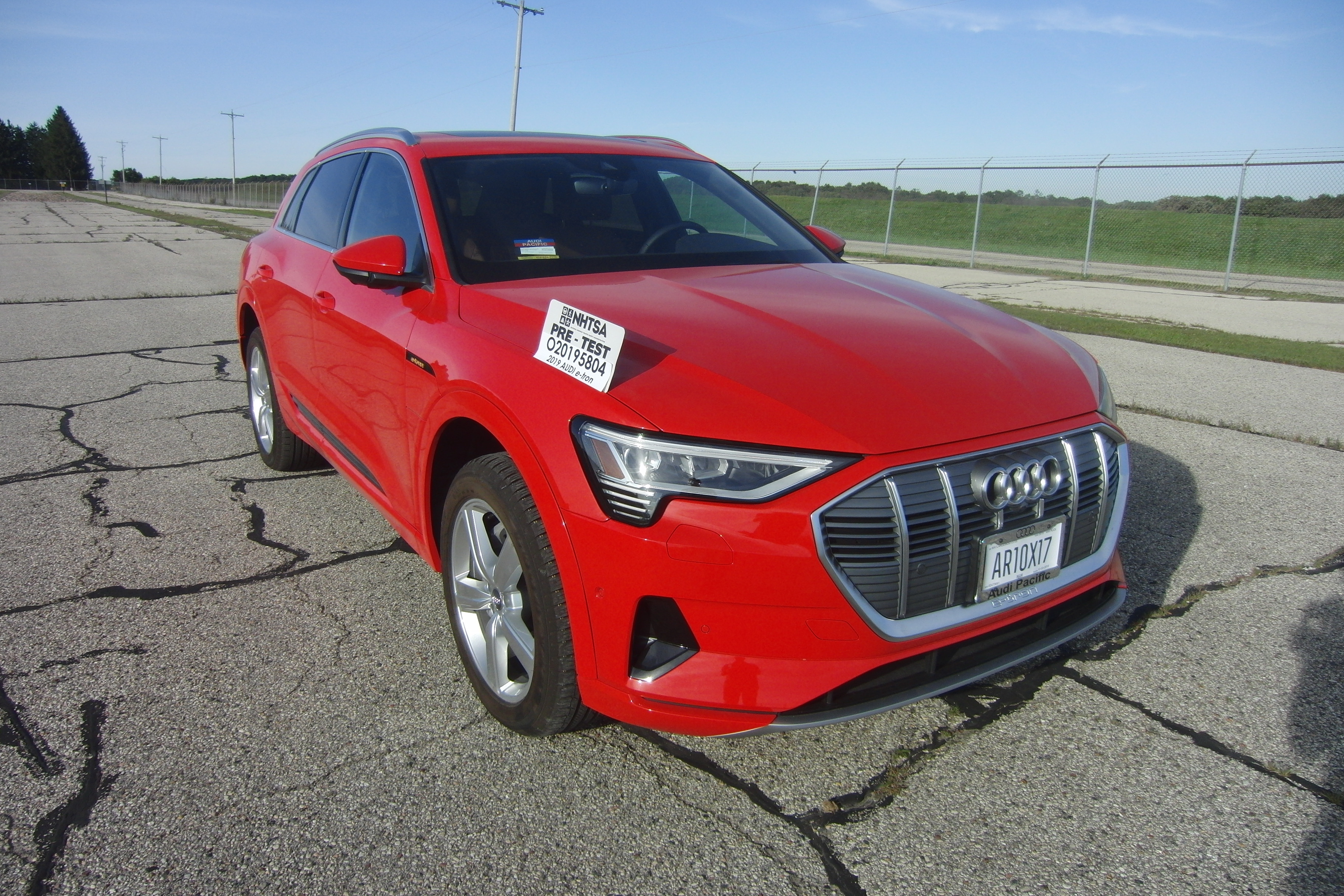 2019 AUDI e-tron crash image