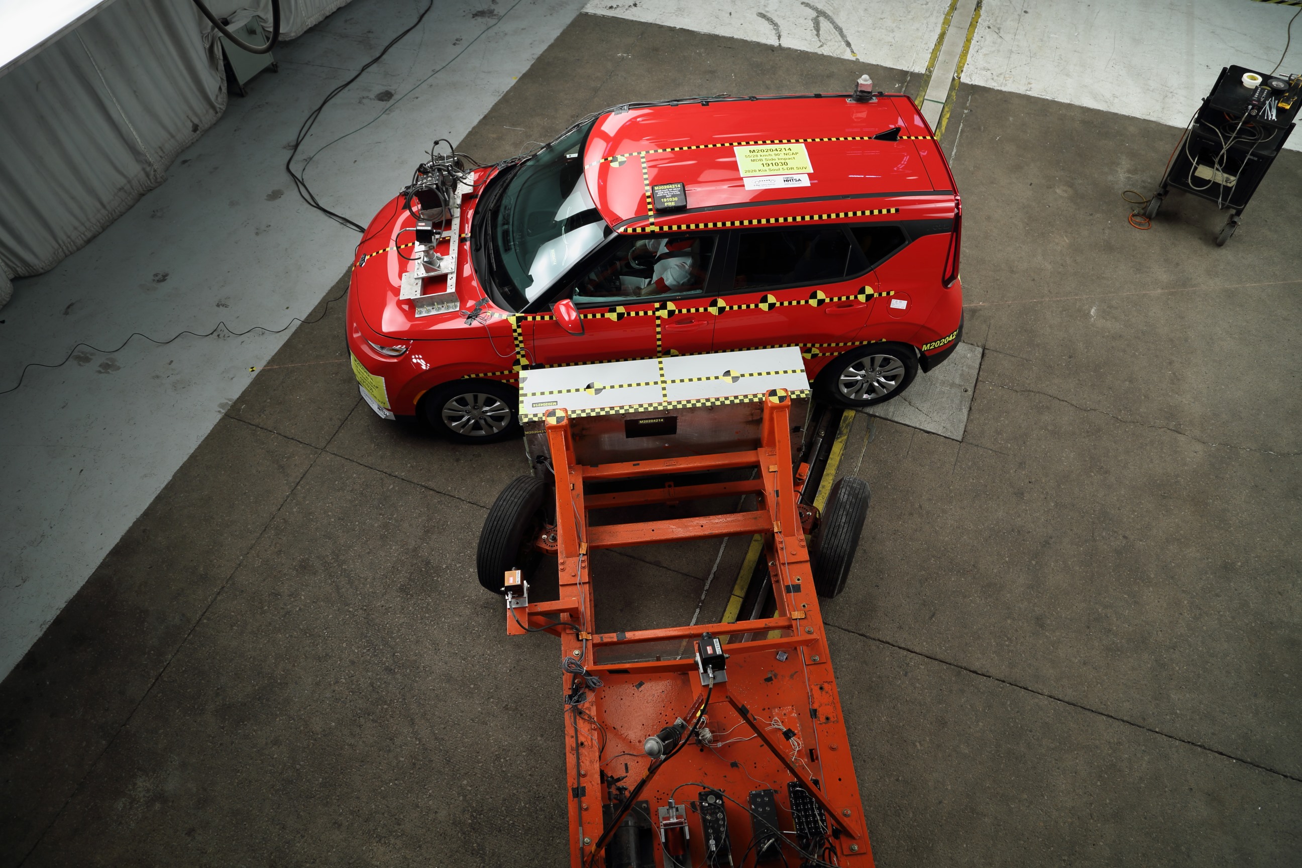 2020 KIA SOUL crash image 15