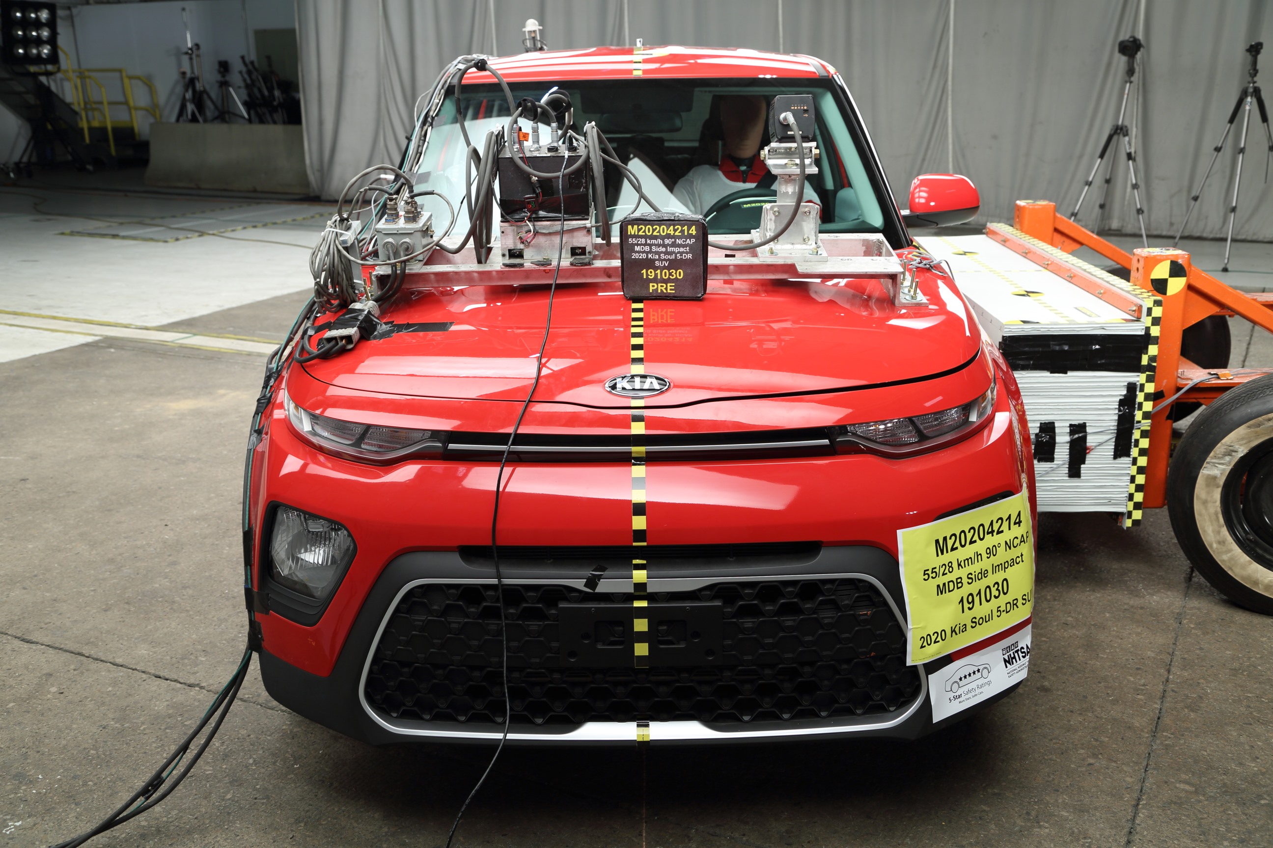 2020 KIA SOUL crash image 3