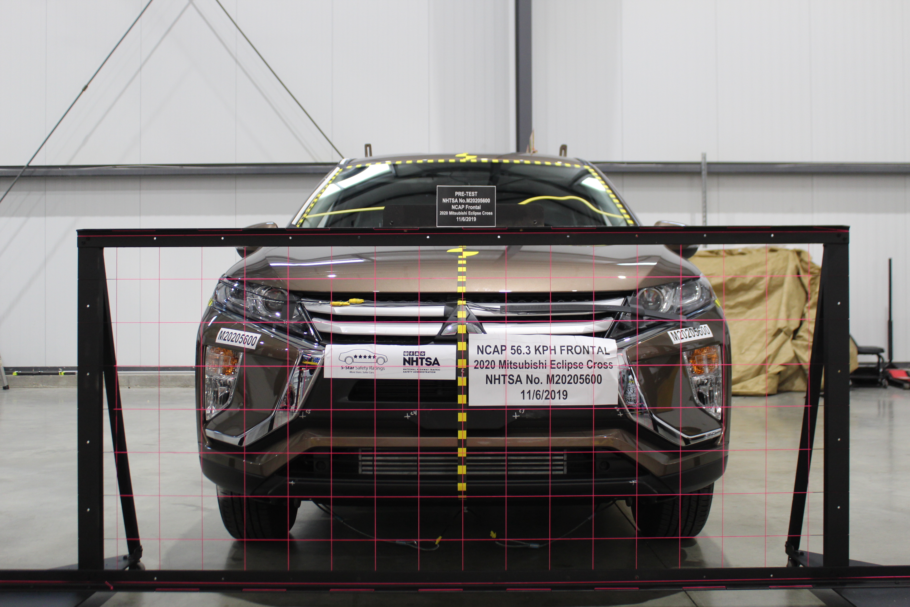 2020 MITSUBISHI ECLIPSE CROSS crash image