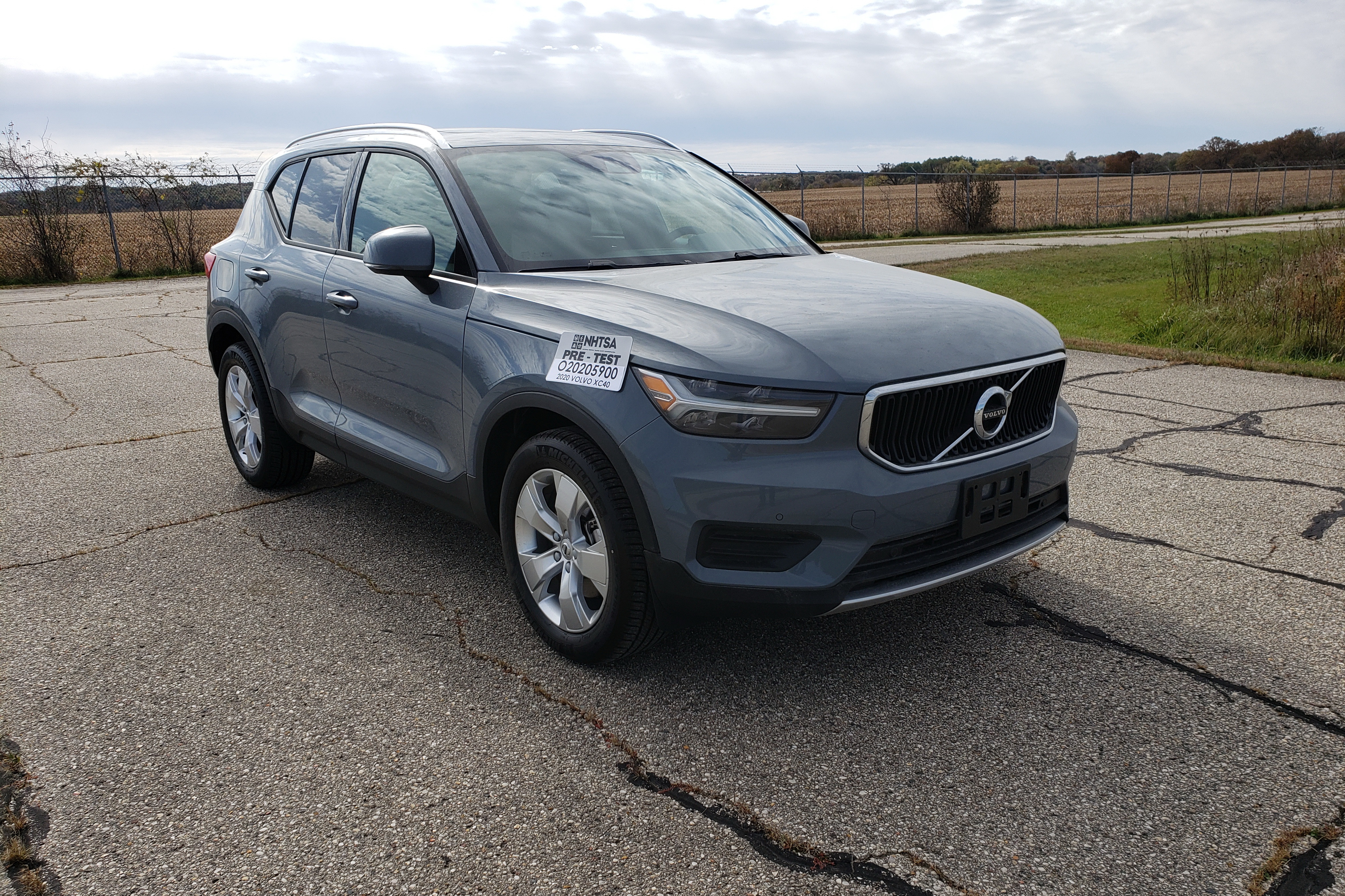 2020 VOLVO XC40 T4 crash image 6