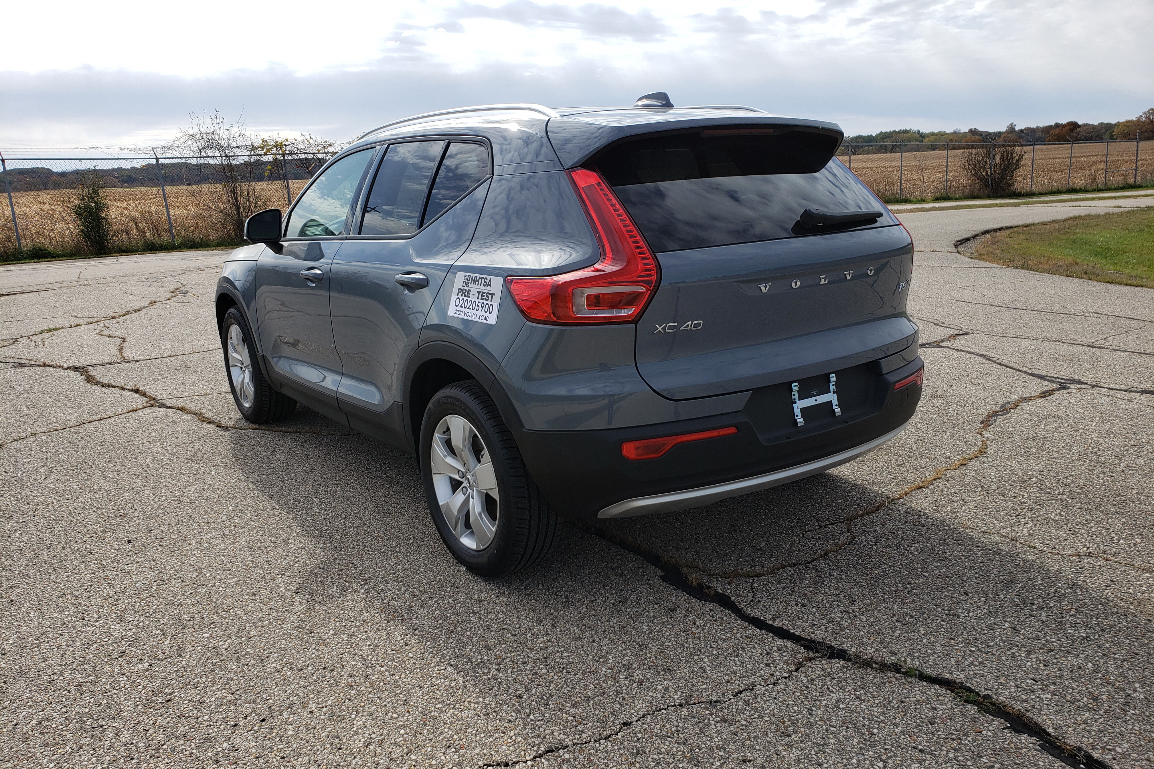 2020 VOLVO XC40 T4 crash image 7