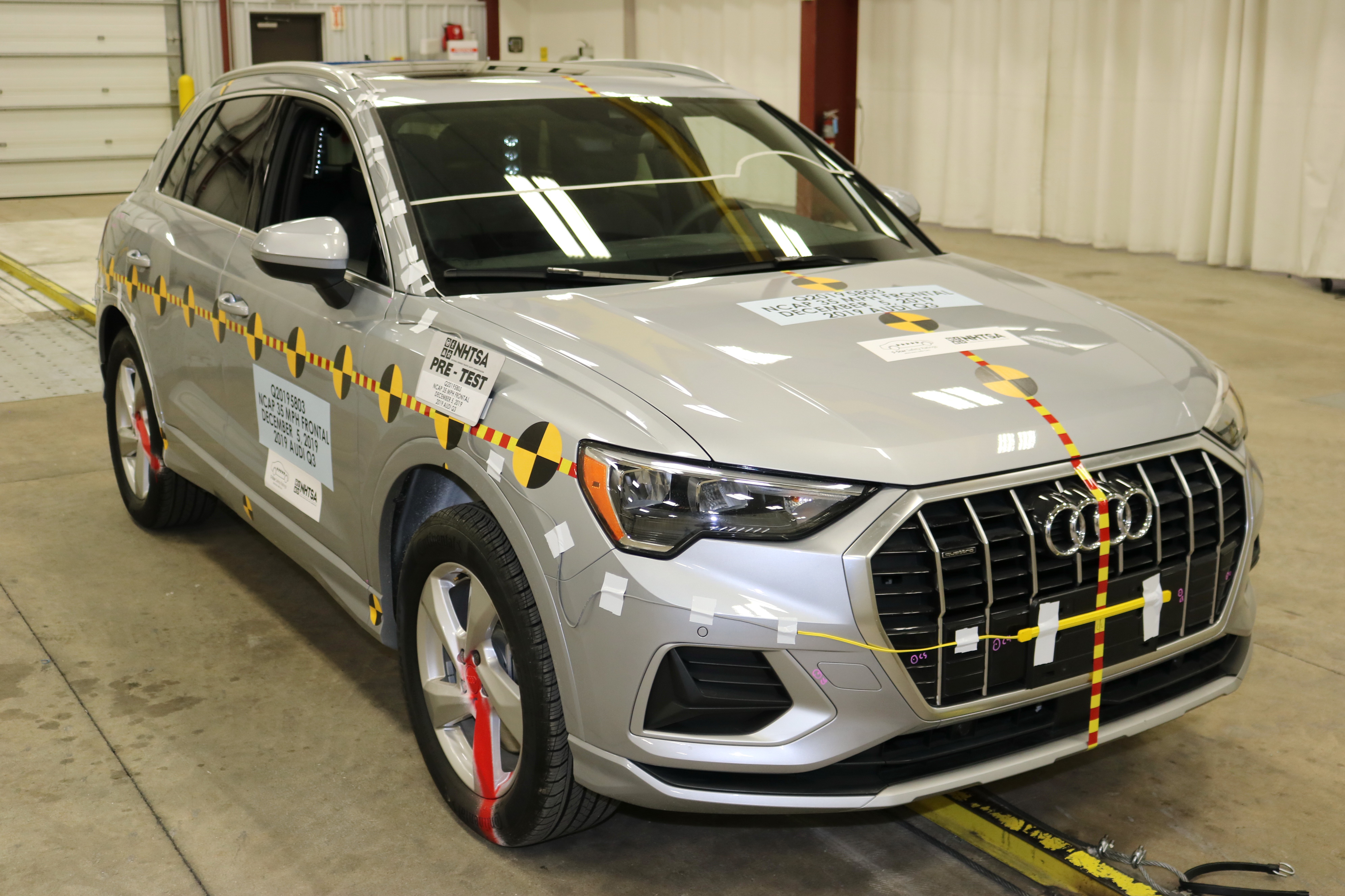 2019 AUDI Q3 crash image 14