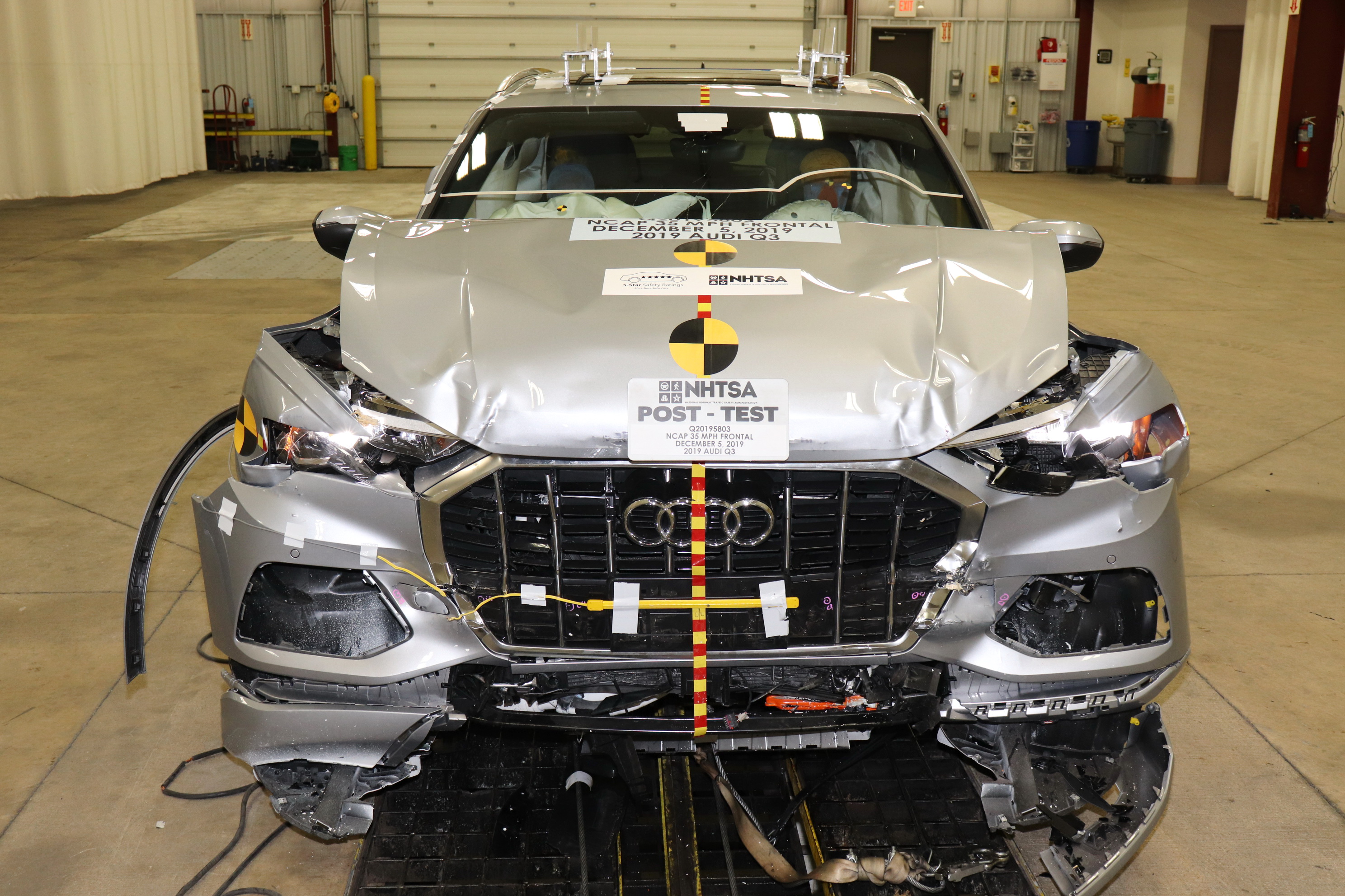 2019 AUDI Q3 crash image 9