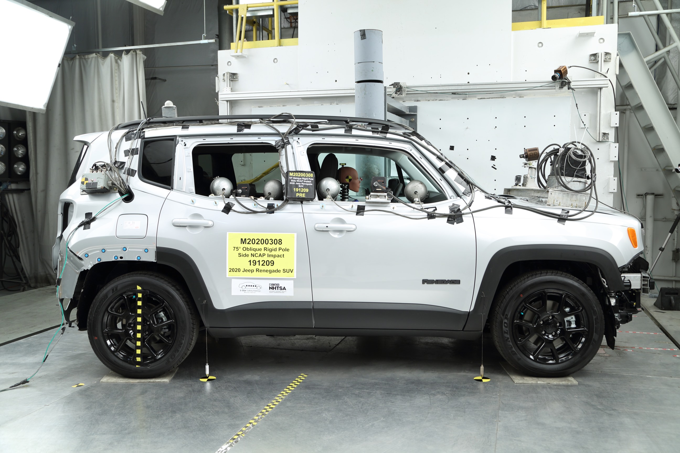2020 JEEP RENEGADE crash image 13