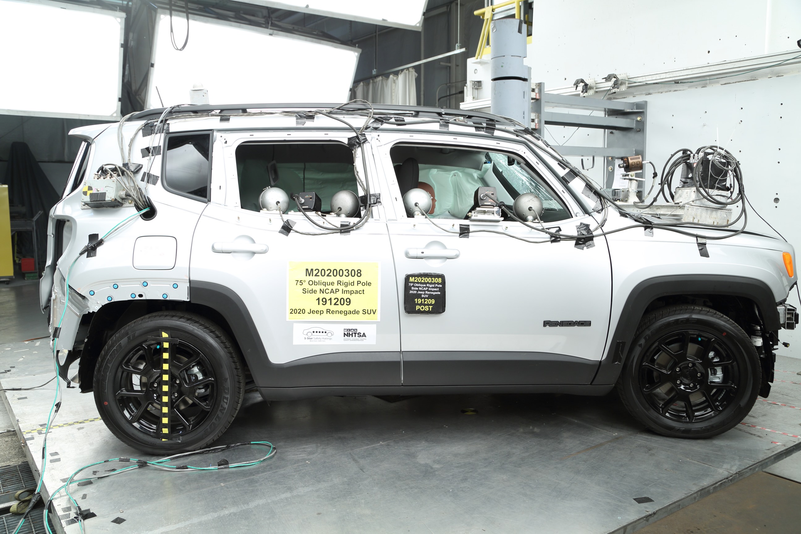 2020 JEEP RENEGADE crash image 14