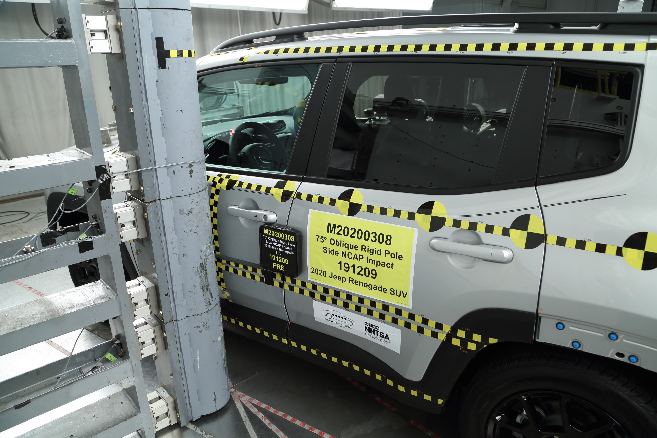 2020 JEEP RENEGADE crash image 18