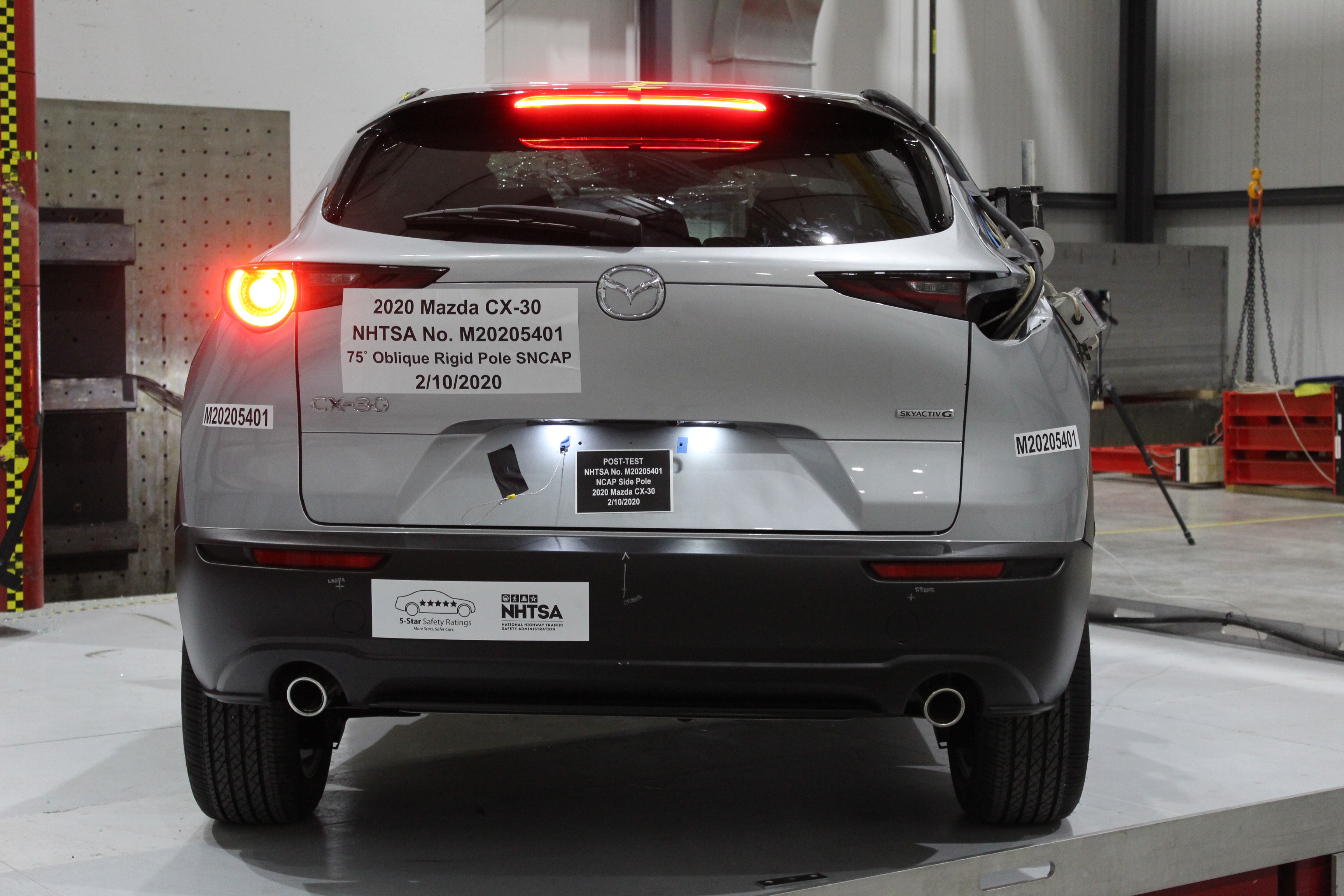 2020 MAZDA CX-30 crash image 12