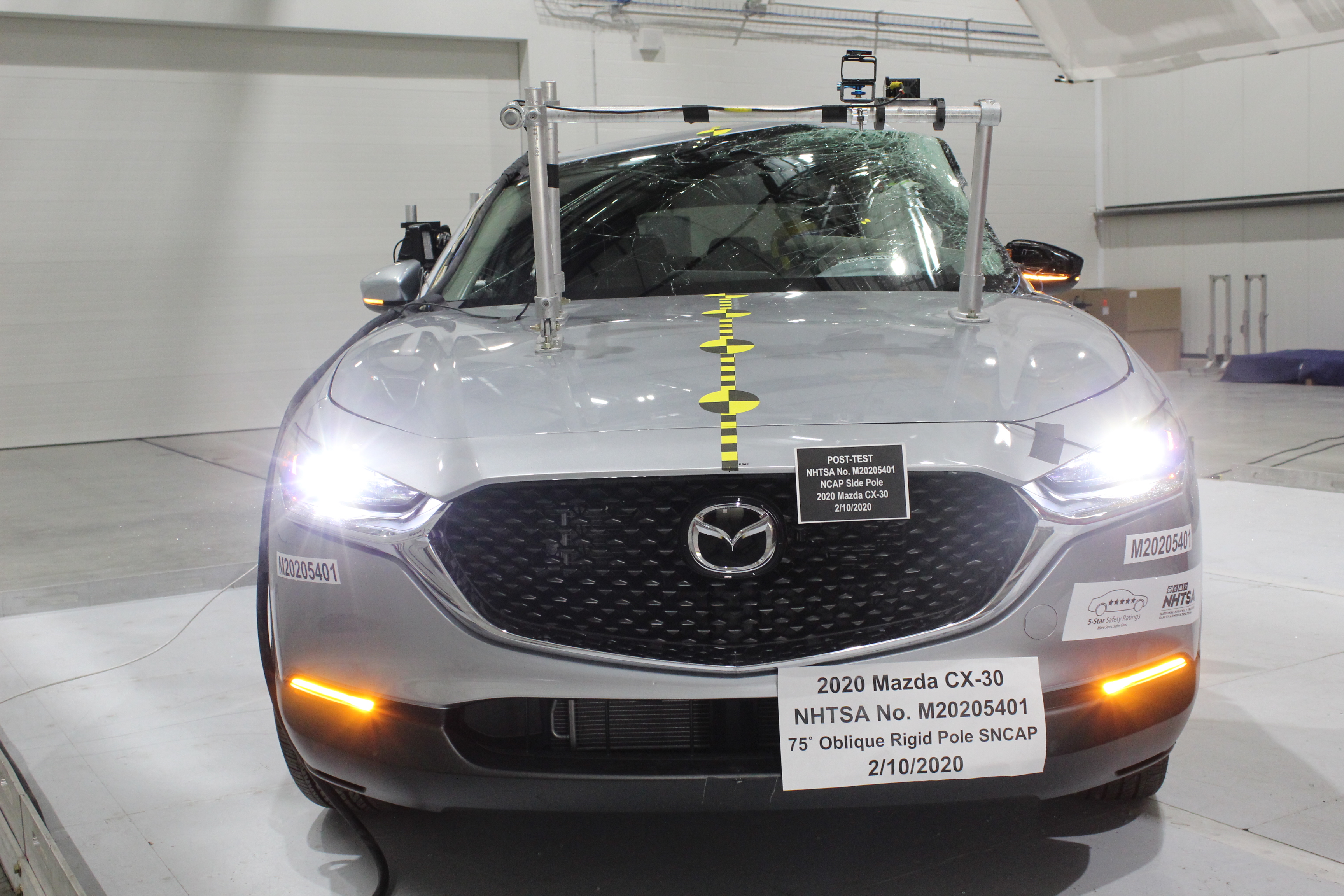 2020 MAZDA CX-30 crash image 4