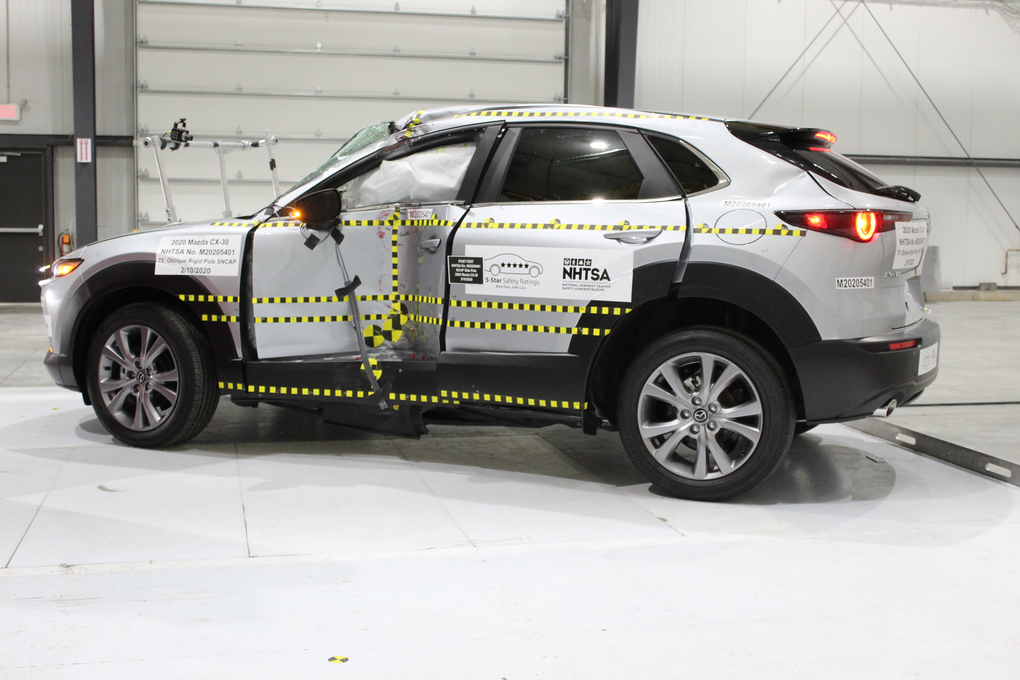 2020 MAZDA CX-30 crash image 8