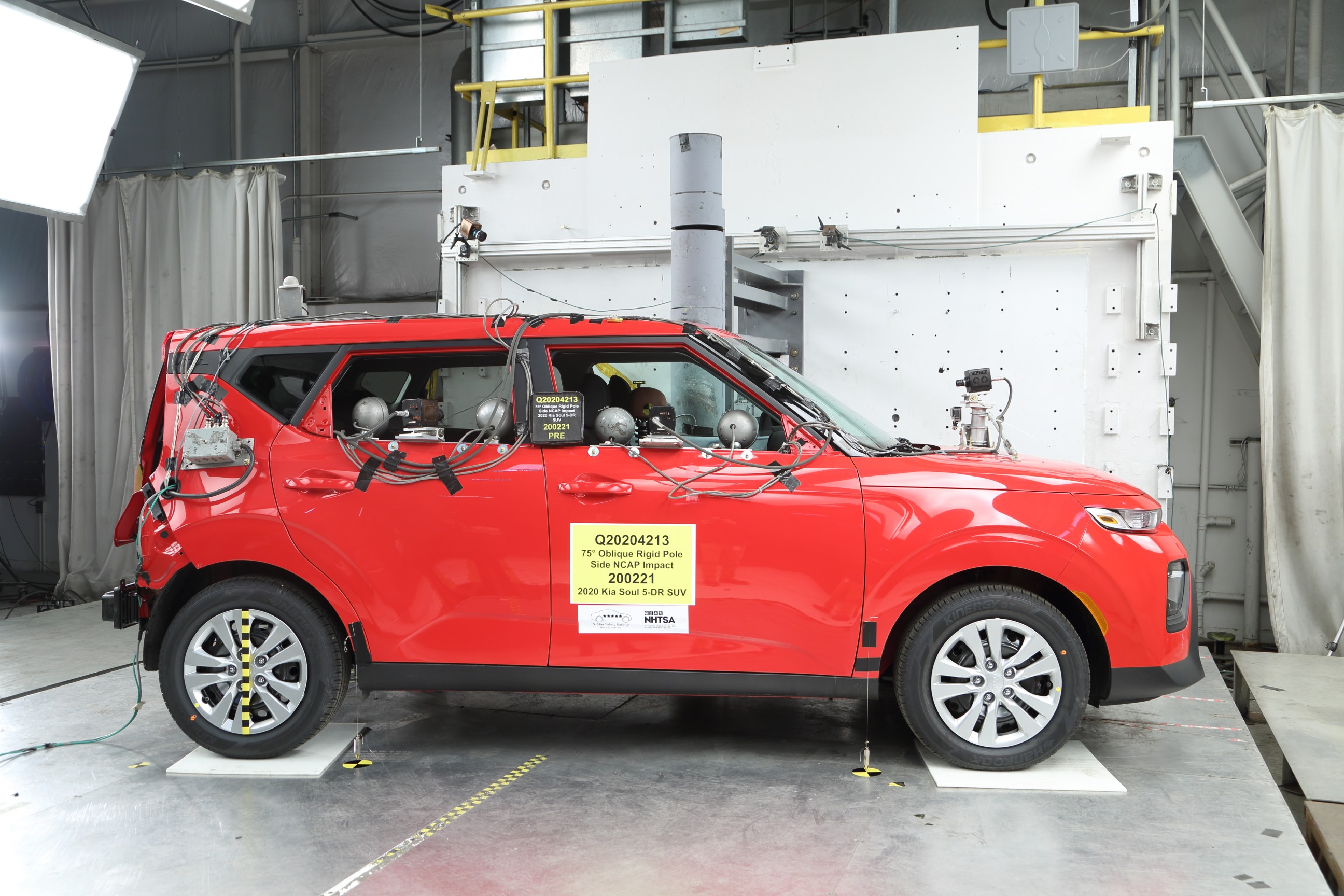 2020 KIA SOUL crash image 13