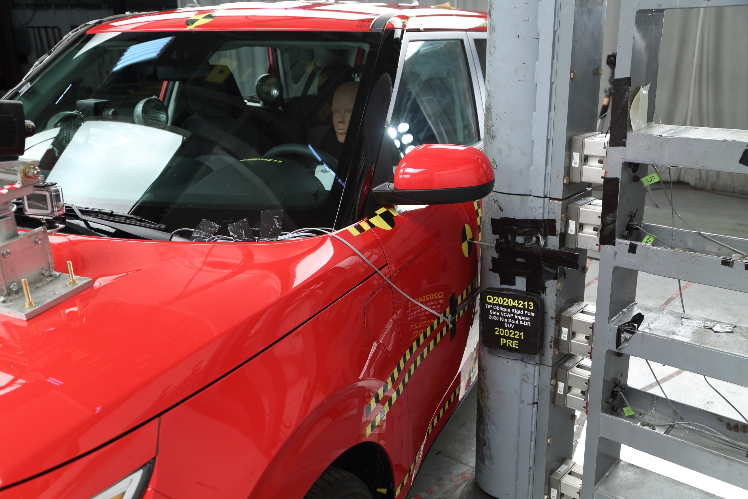 2020 KIA SOUL crash image 17