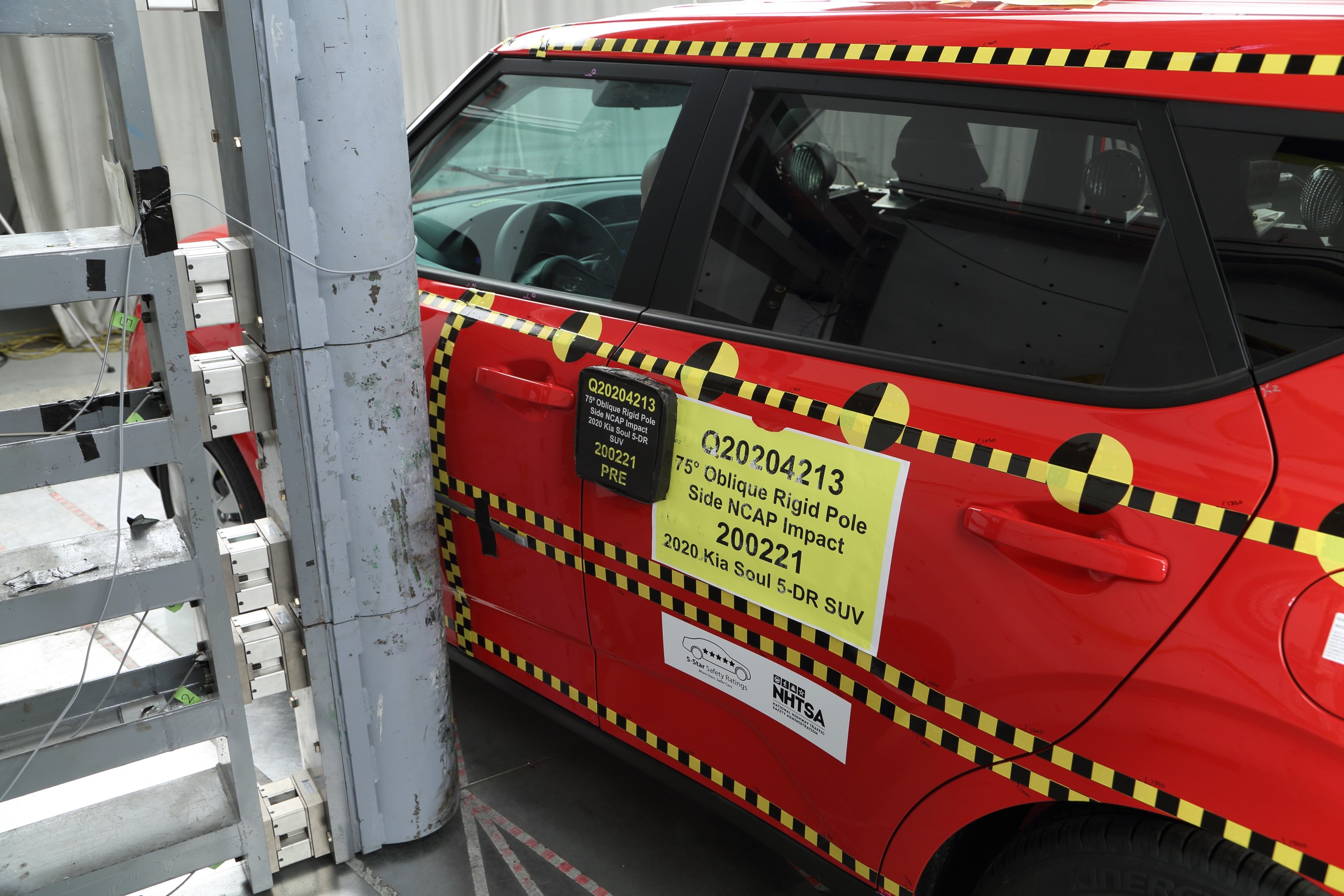 2020 KIA SOUL crash image 18