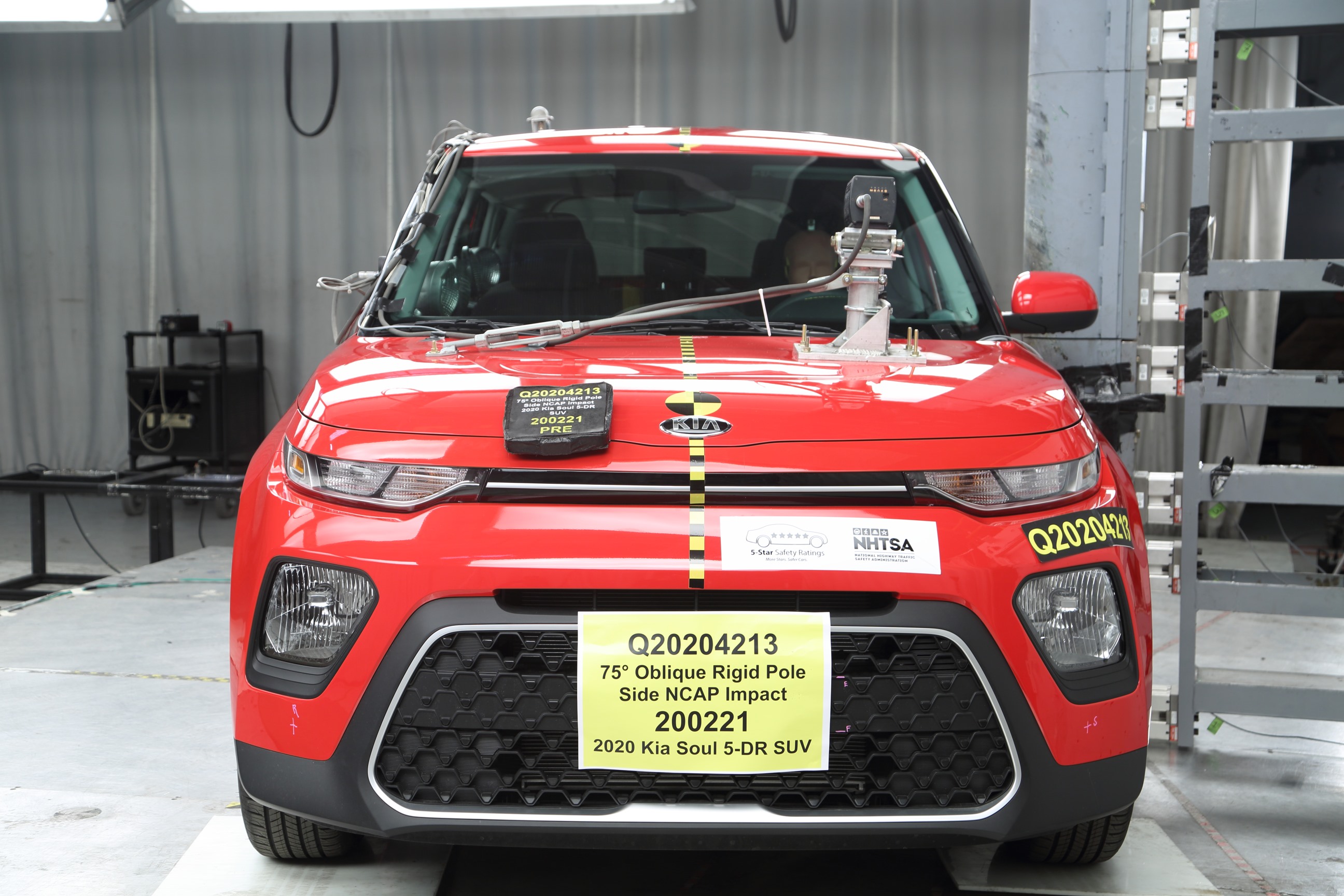 2020 KIA SOUL crash image 3