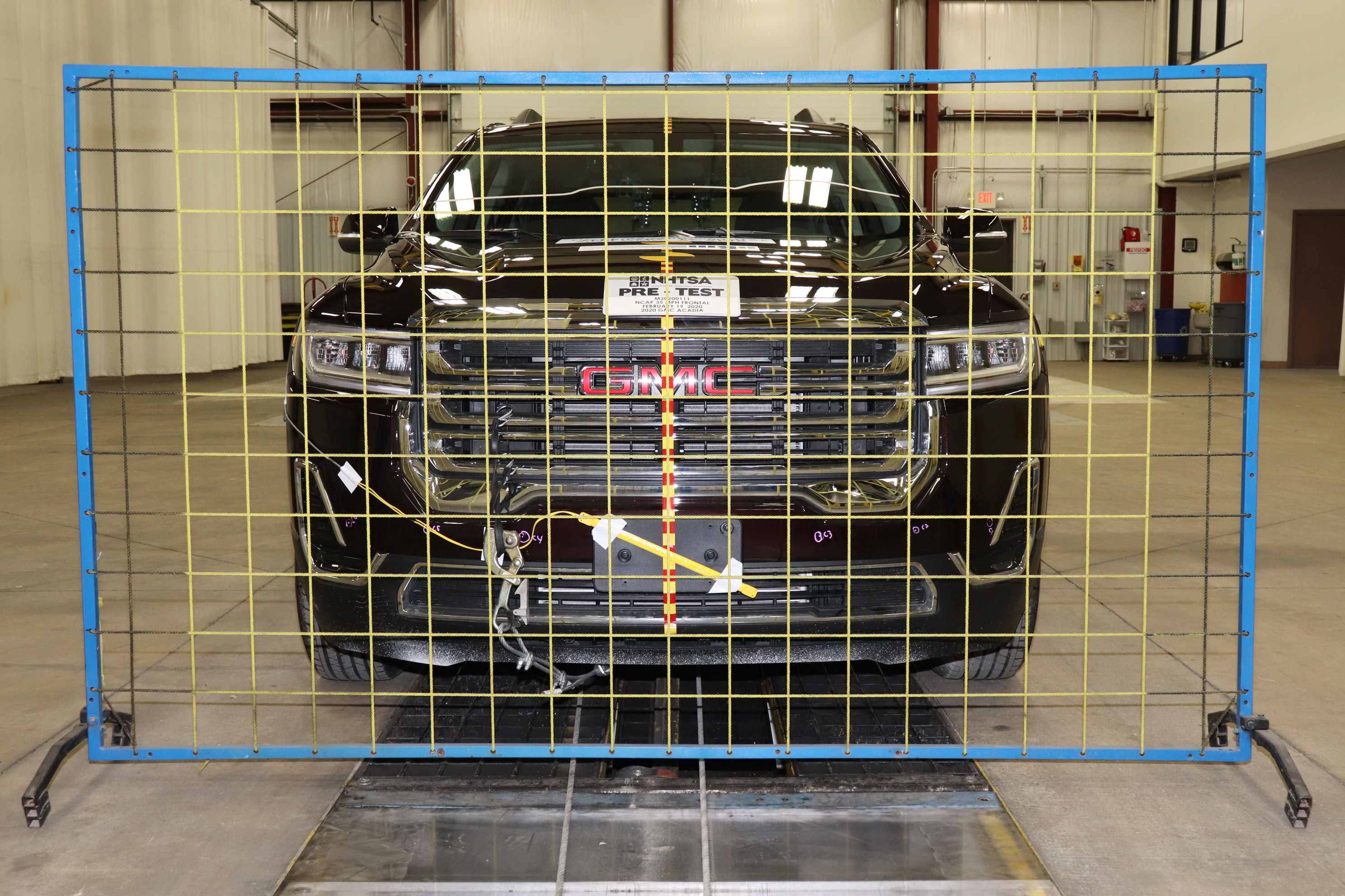 2020 GMC ACADIA crash image