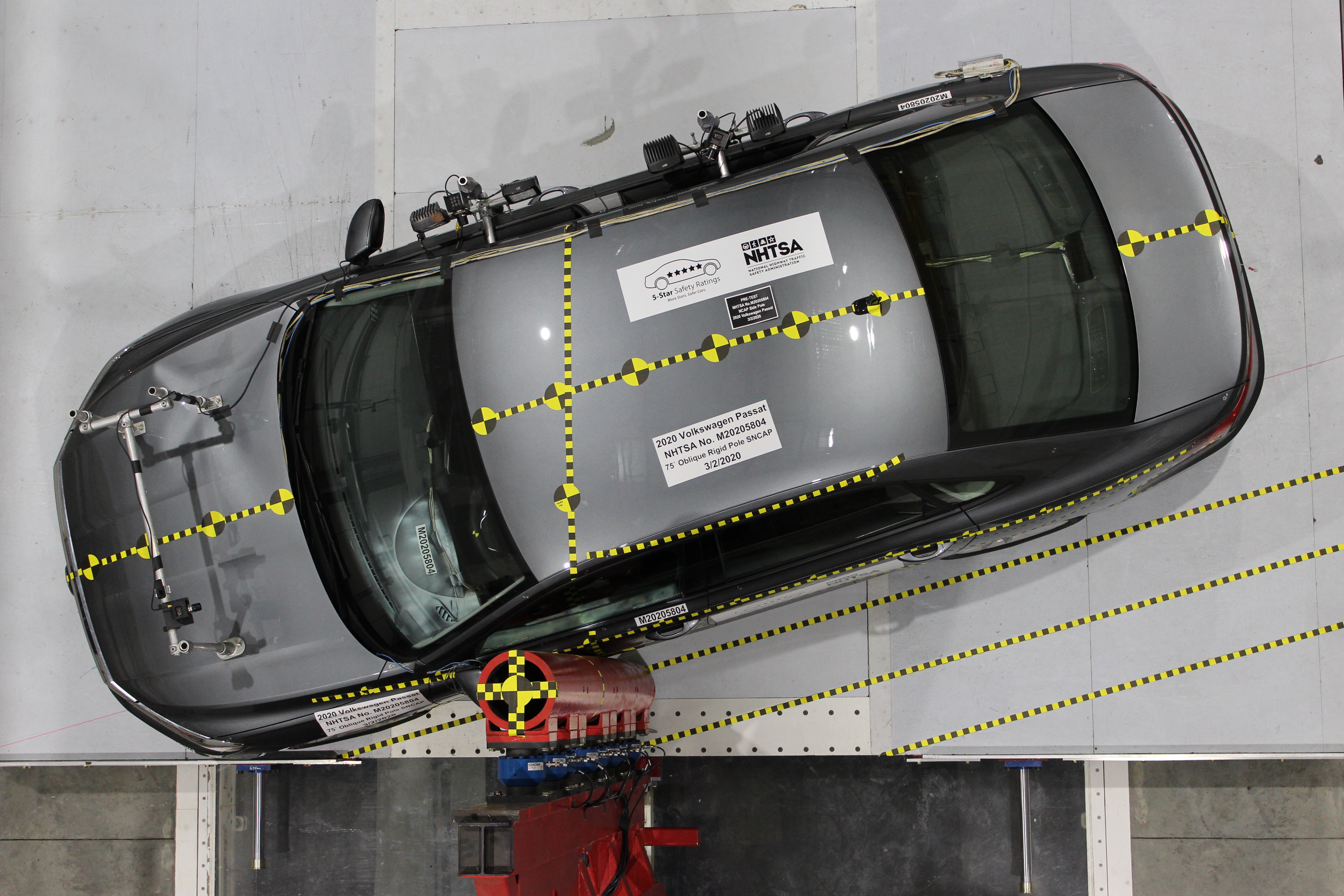 2020 VOLKSWAGEN PASSAT crash image 15