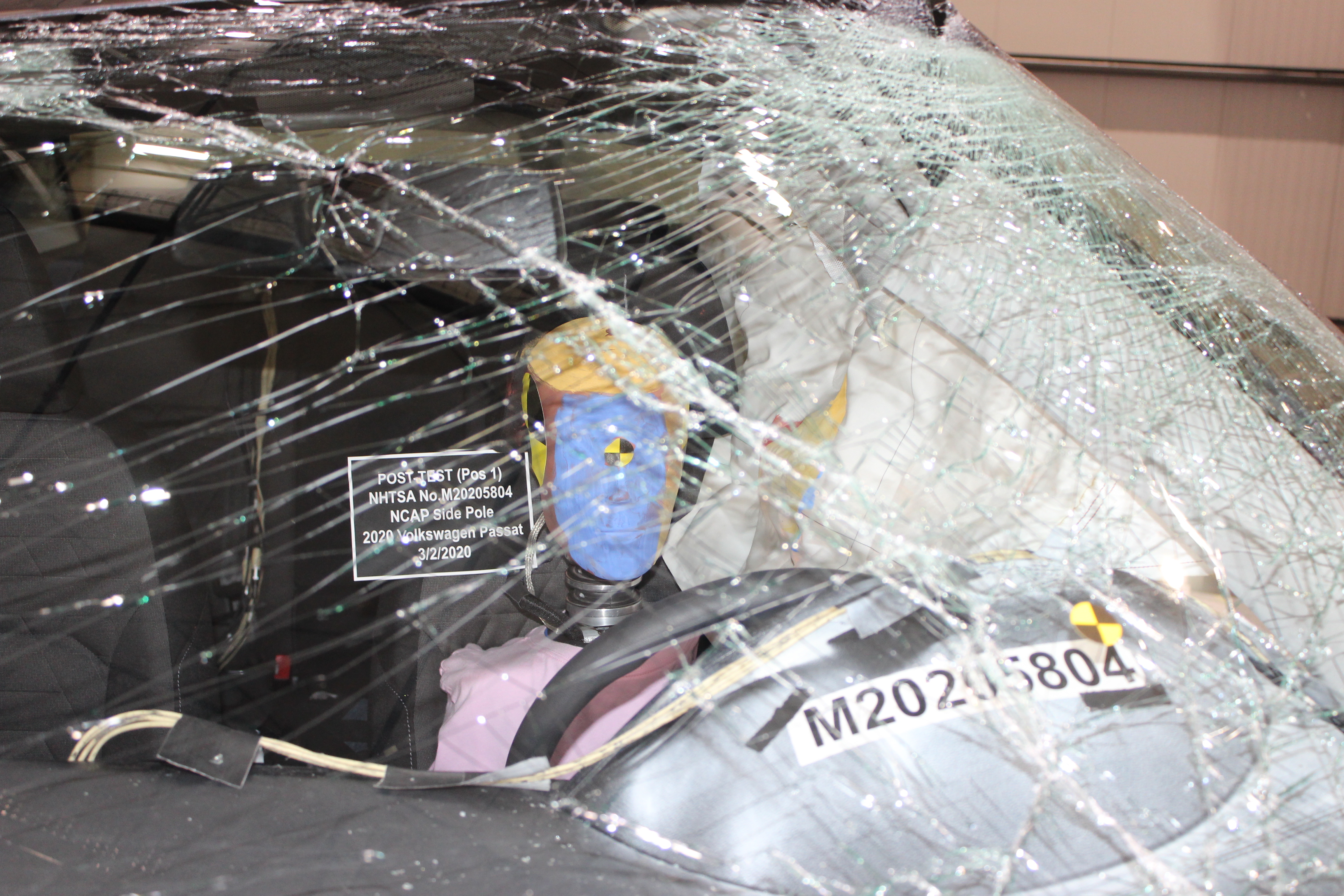 2020 VOLKSWAGEN PASSAT crash image 22