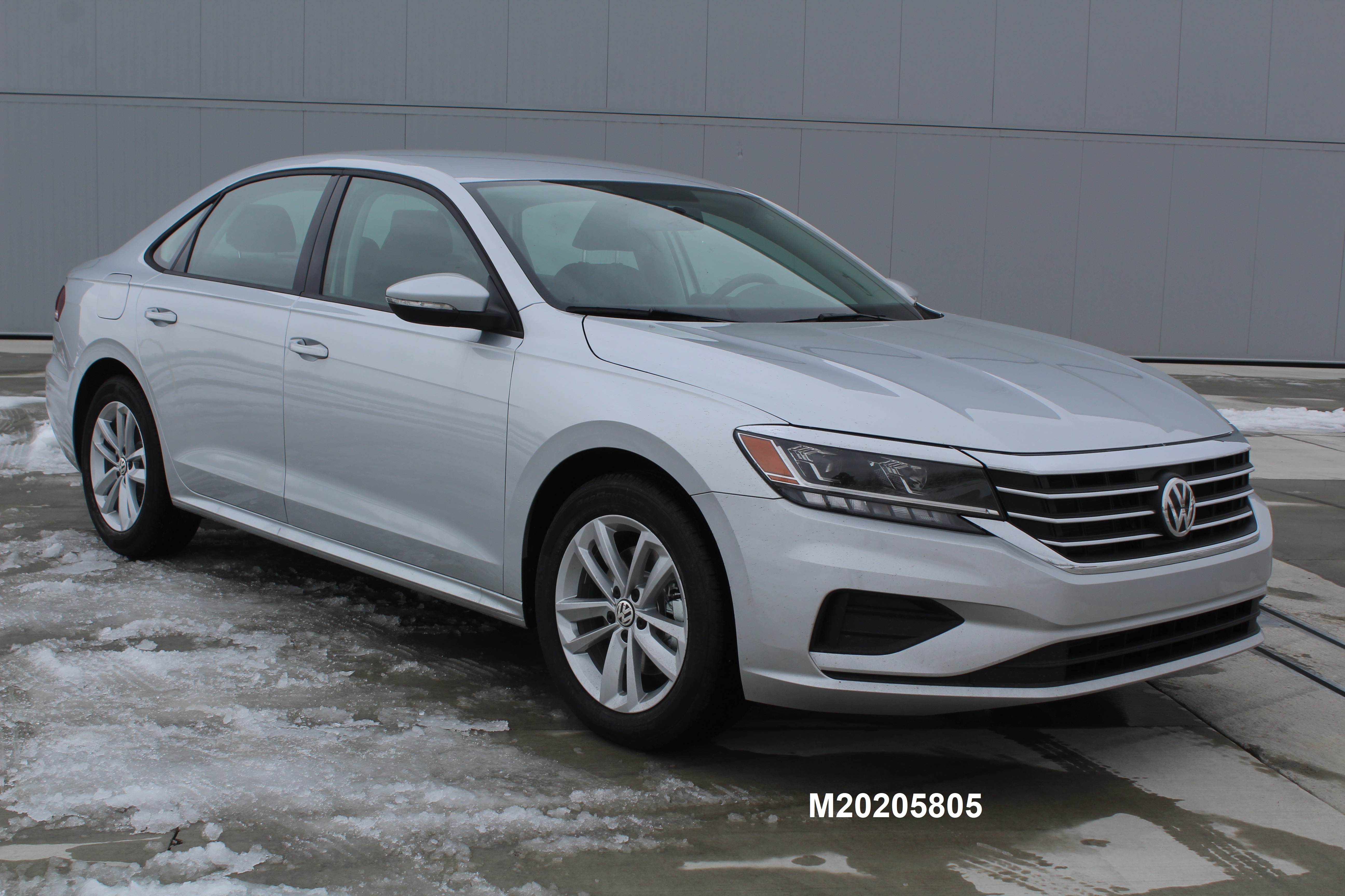 2020 VOLKSWAGEN PASSAT crash image