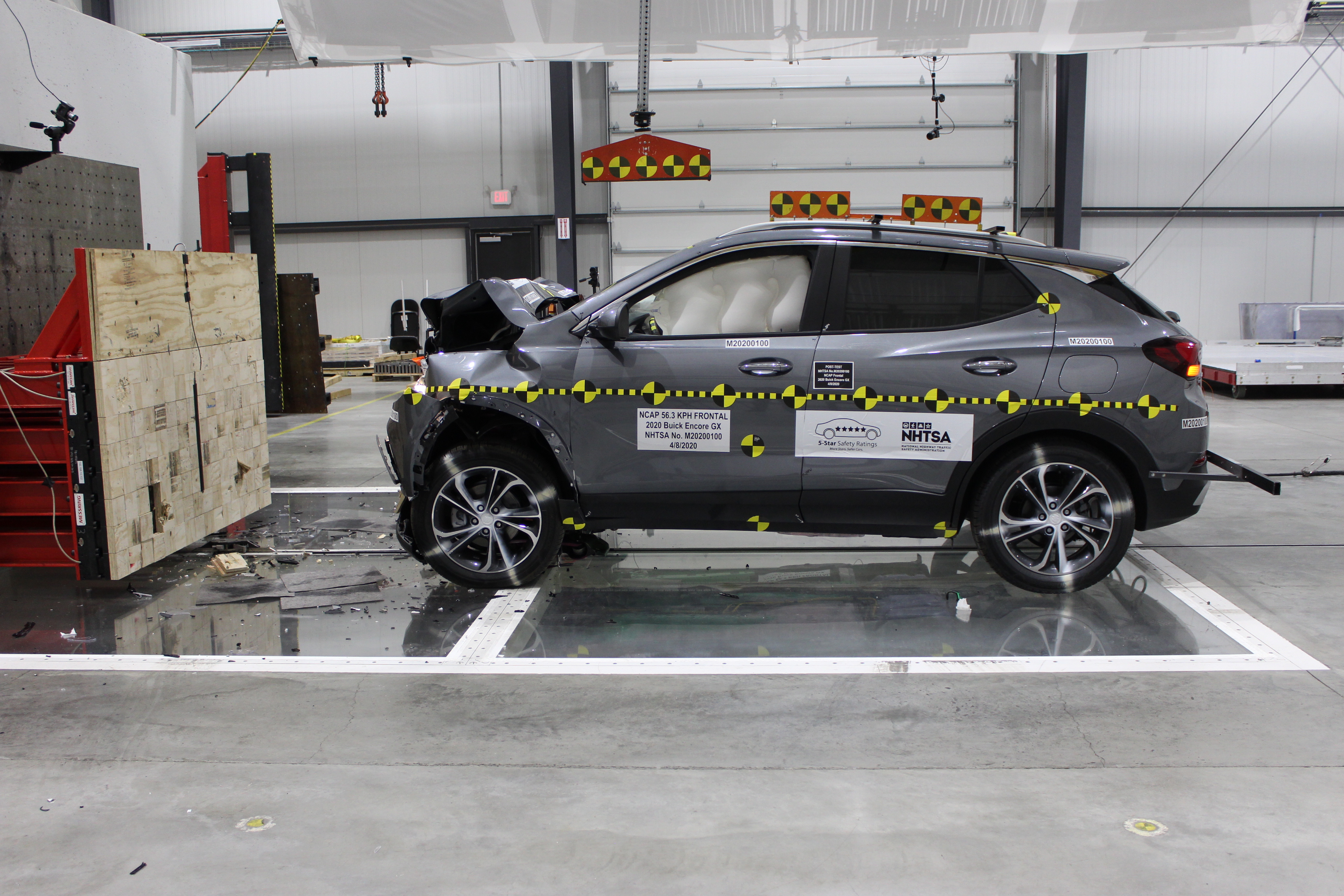 2020 BUICK ENCORE GX crash image 11