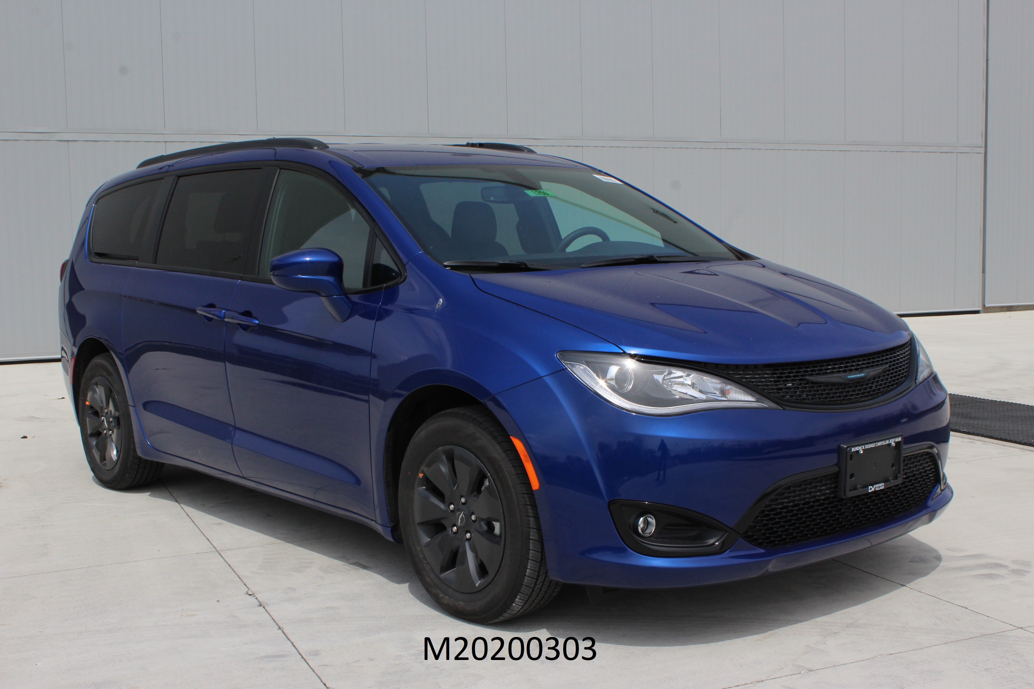 2020 CHRYSLER PACIFICA HYBRID crash image
