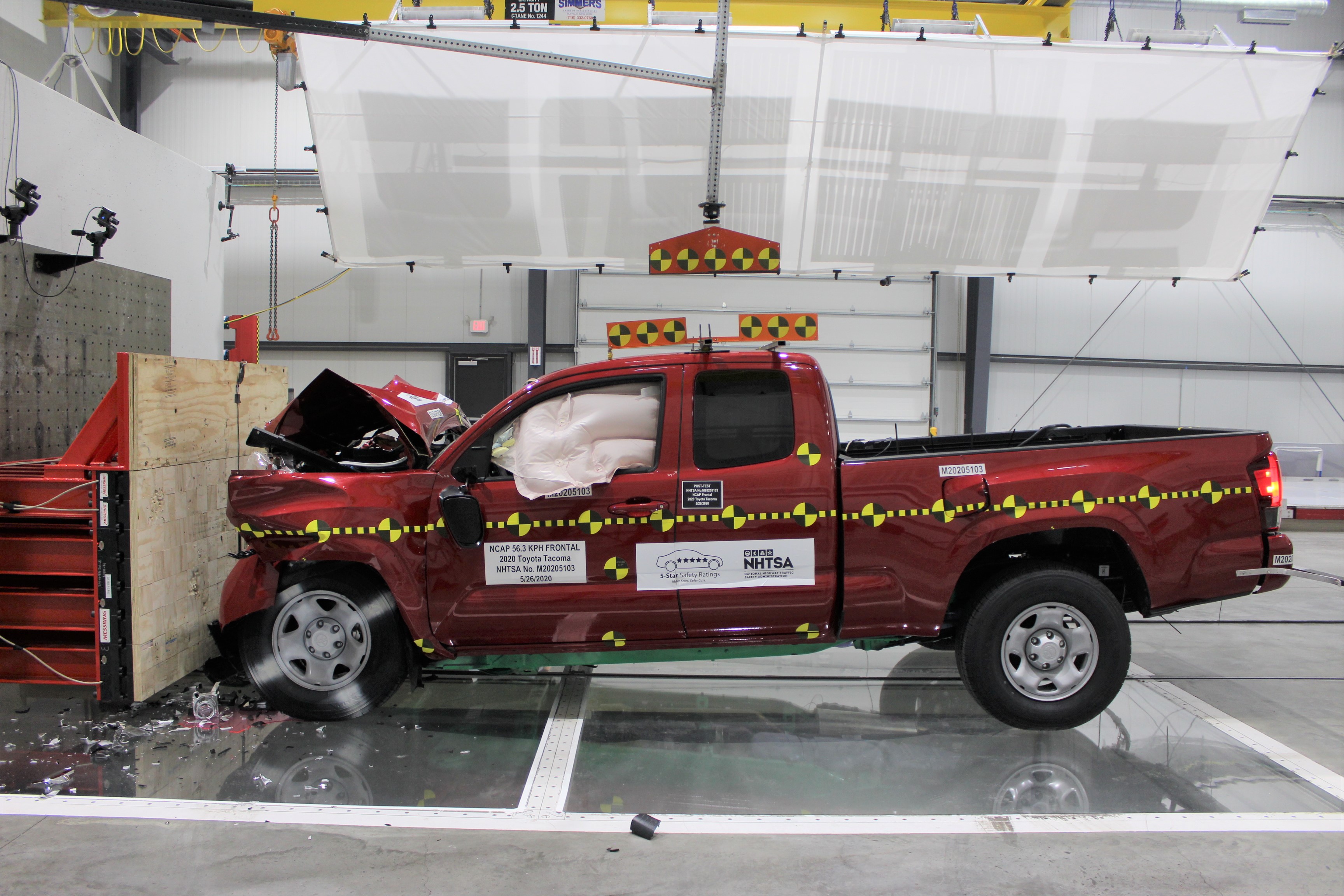 2020 TOYOTA TACOMA crash image 11