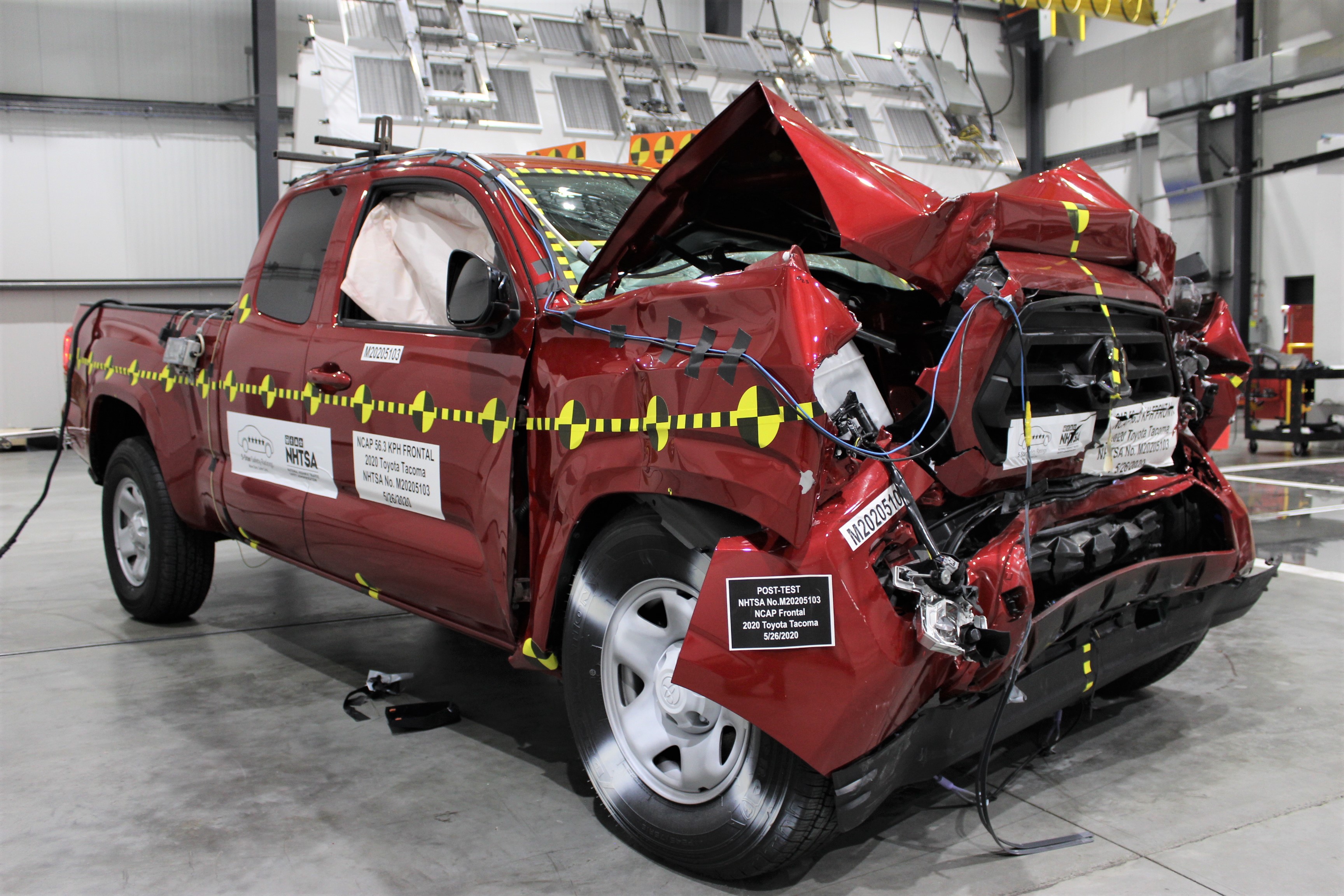 2020 TOYOTA TACOMA crash image 15