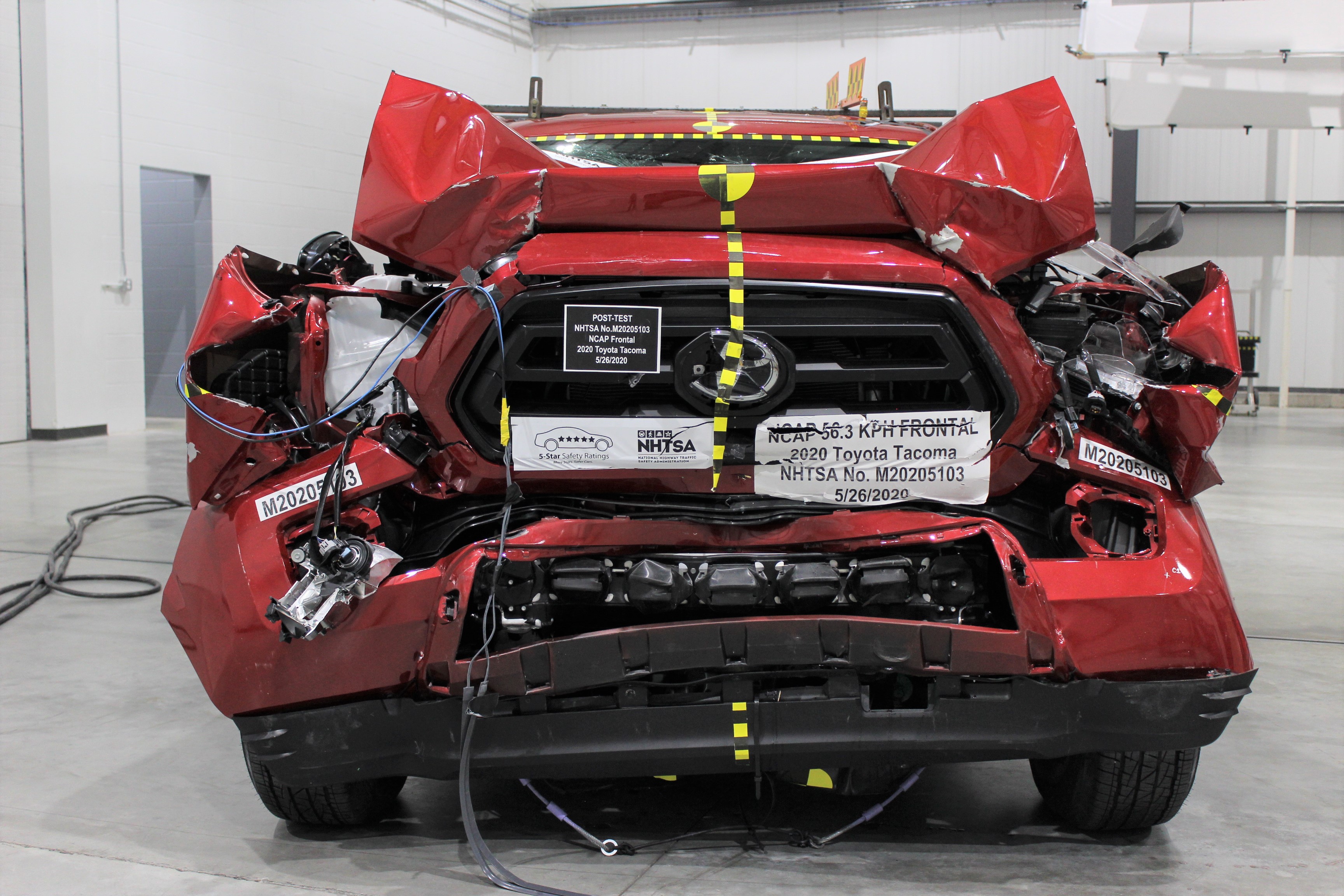 2020 TOYOTA TACOMA crash image 9