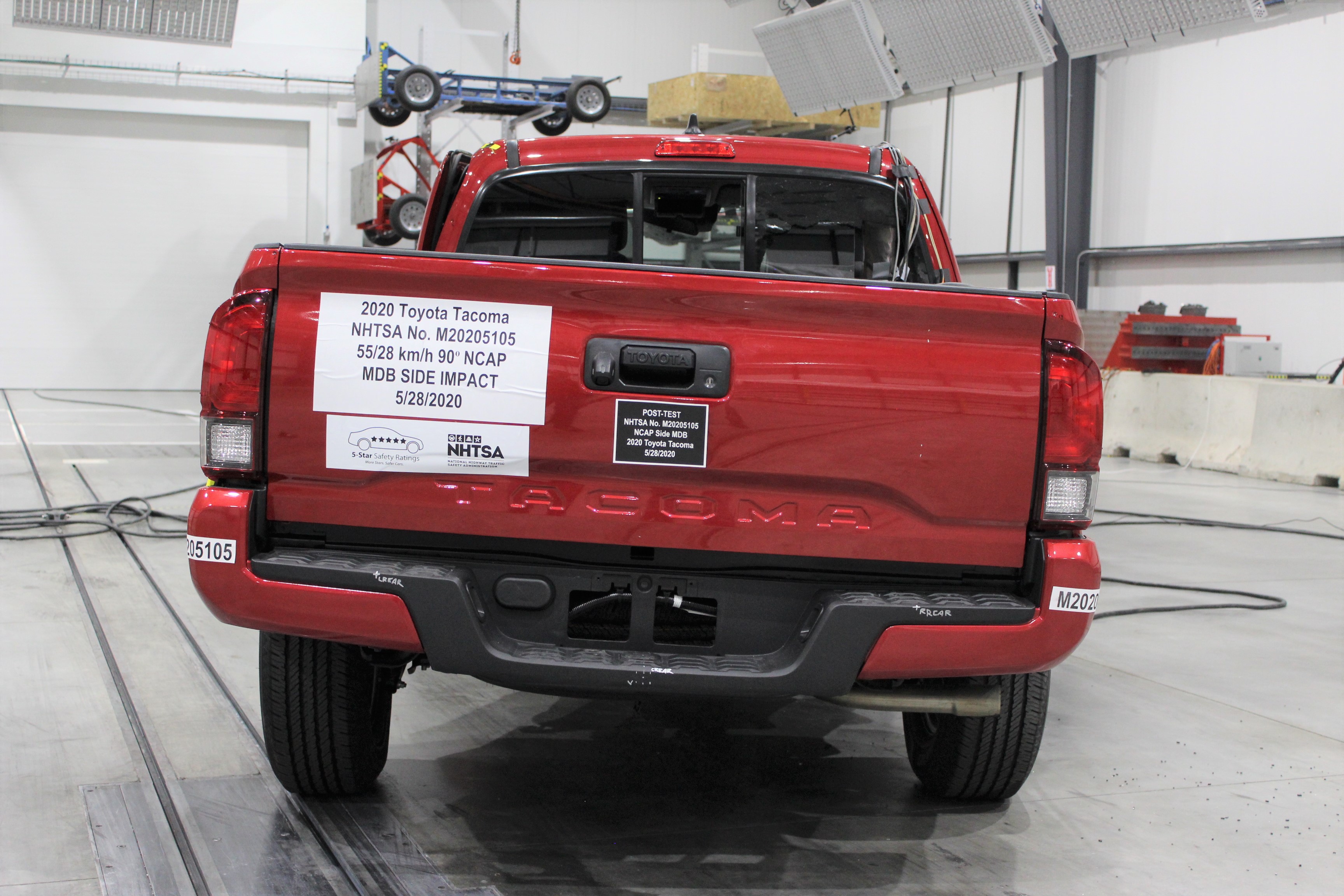 0 NHTSA DEFORMABLE IMPACTOR crash image 12