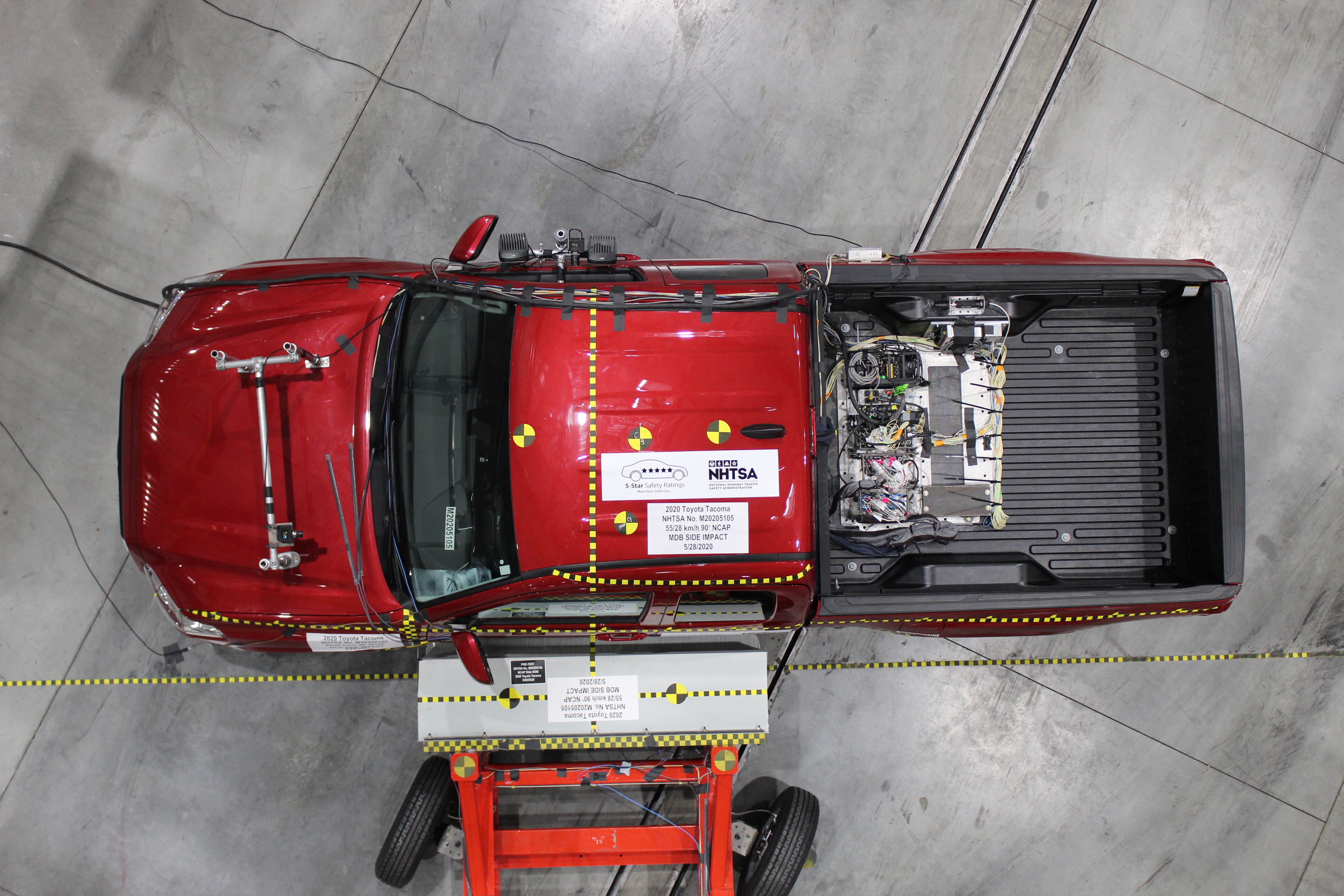 0 NHTSA DEFORMABLE IMPACTOR crash image 15
