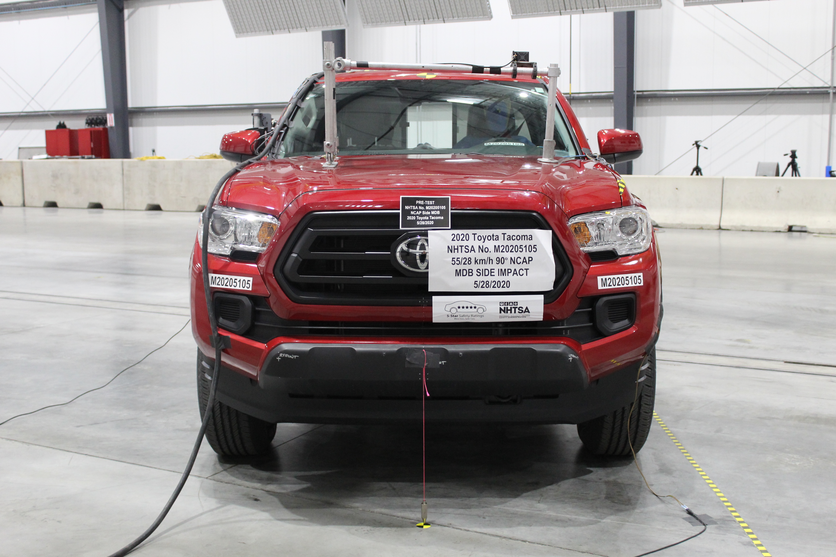 0 NHTSA DEFORMABLE IMPACTOR crash image 3