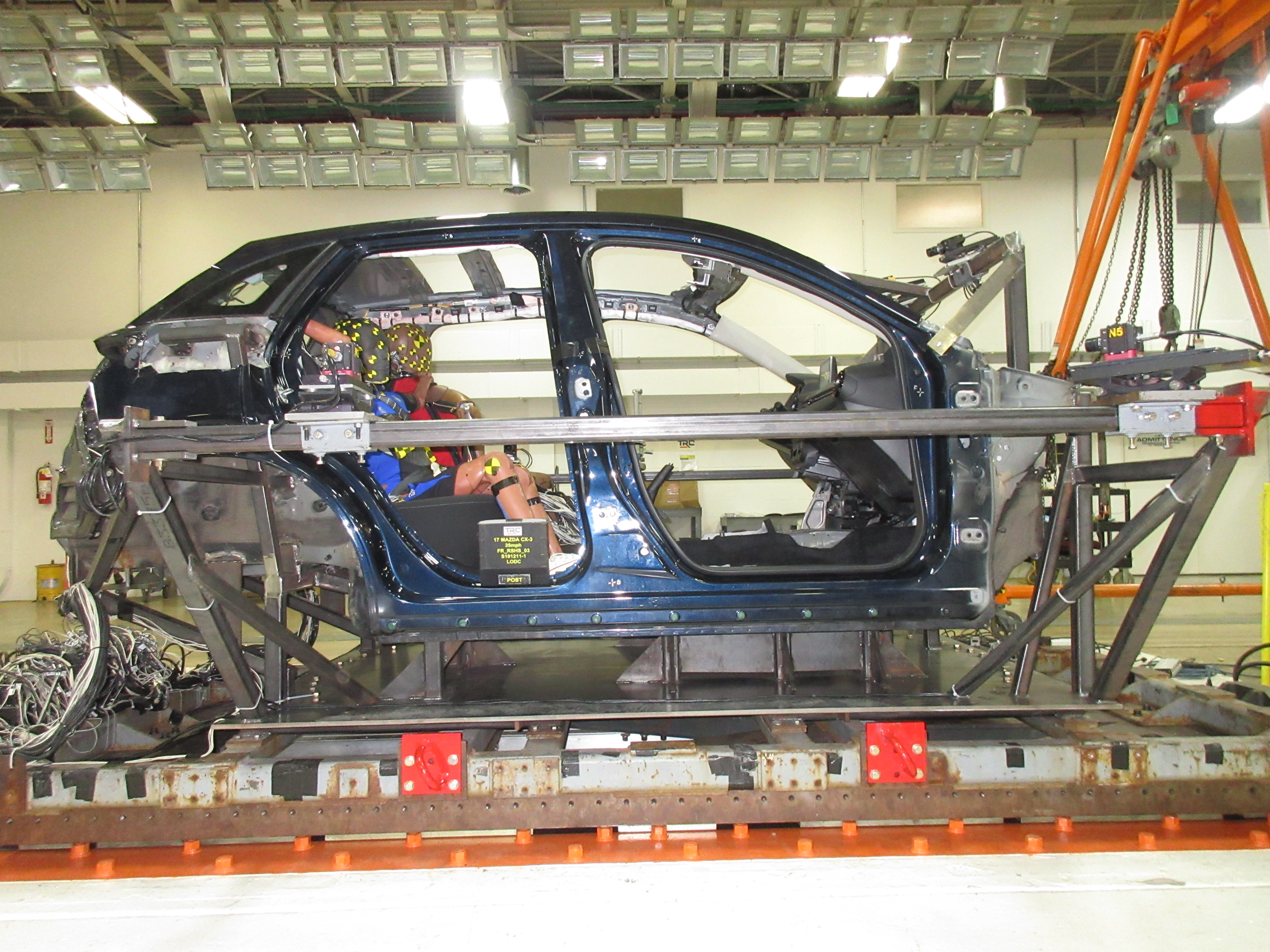 2017 MAZDA CX-3 crash-test photo