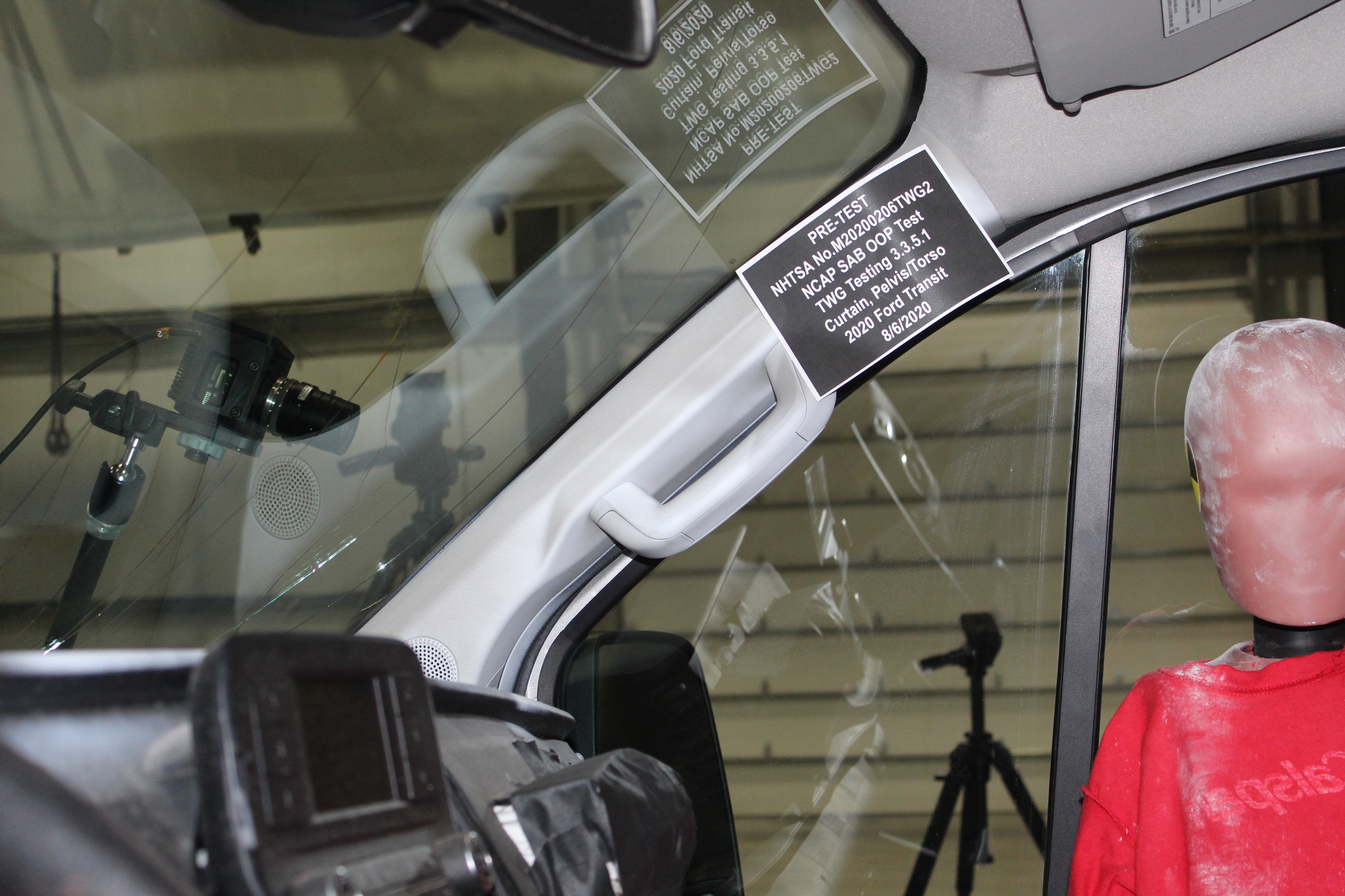 2020 FORD TRANSIT WAGON crash image 6