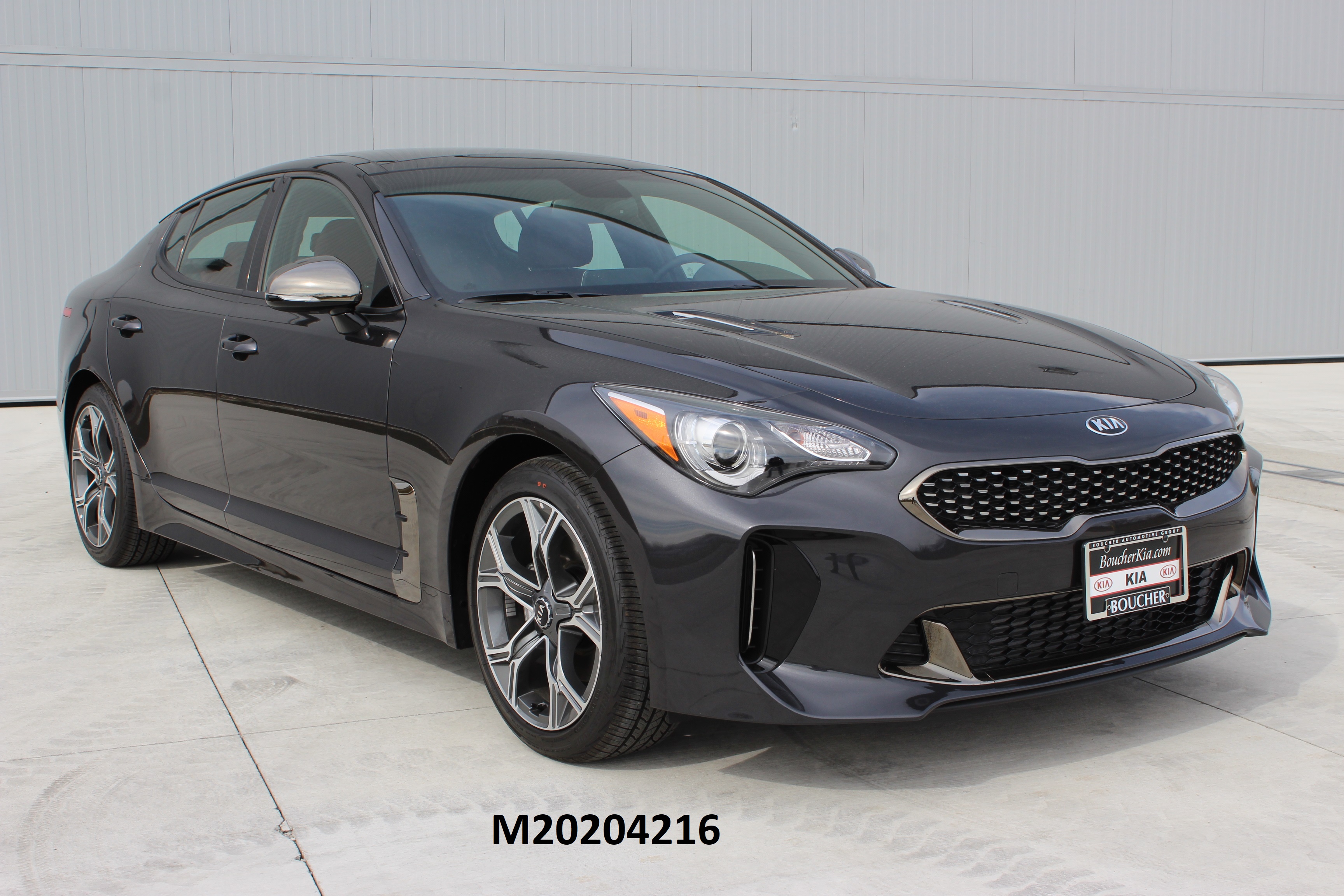 2020 KIA STINGER crash-test photo