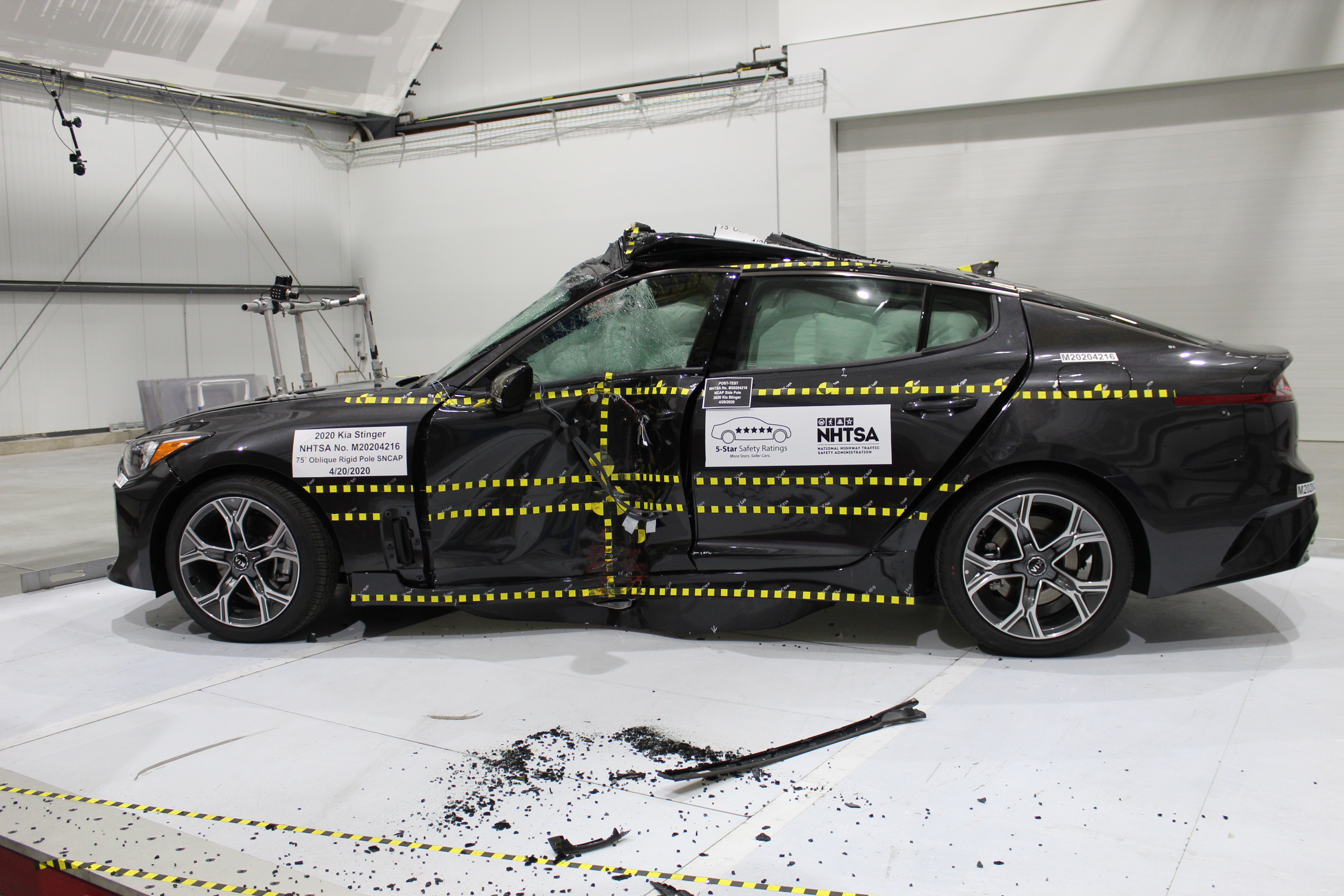 2020 KIA STINGER crash image 4