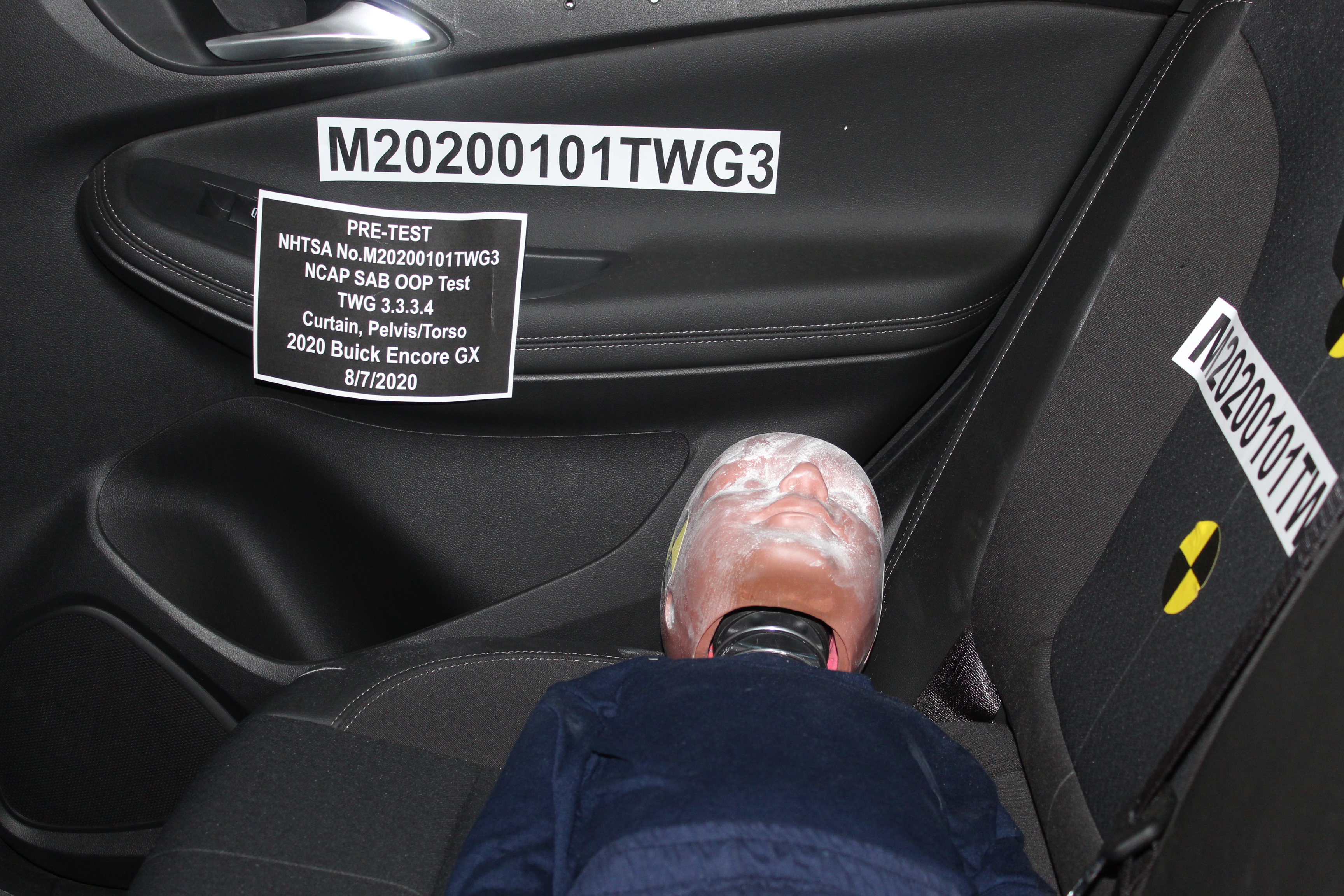 2002 BUICK ENCORE crash image 11