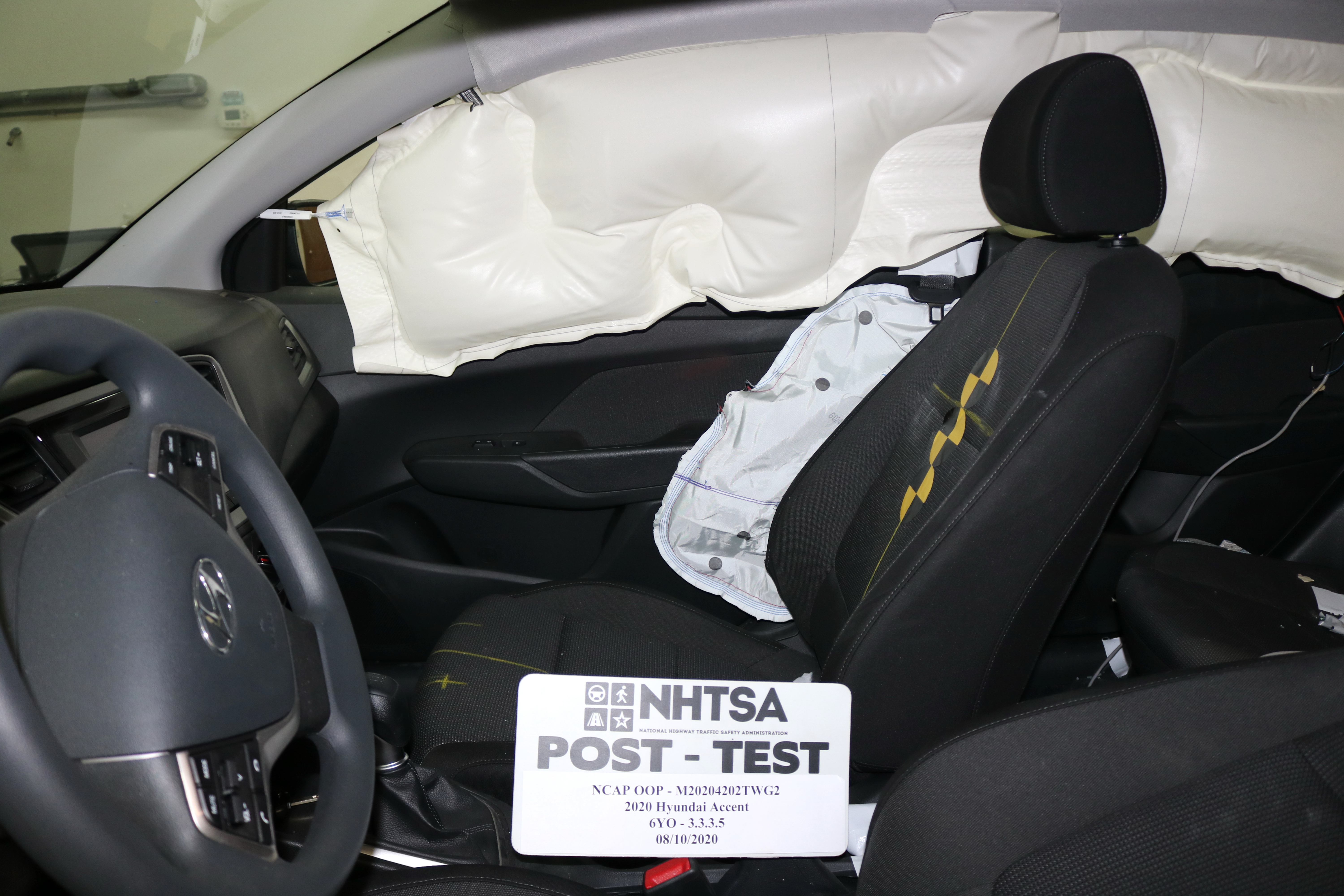 2020 HYUNDAI ACCENT crash image 22
