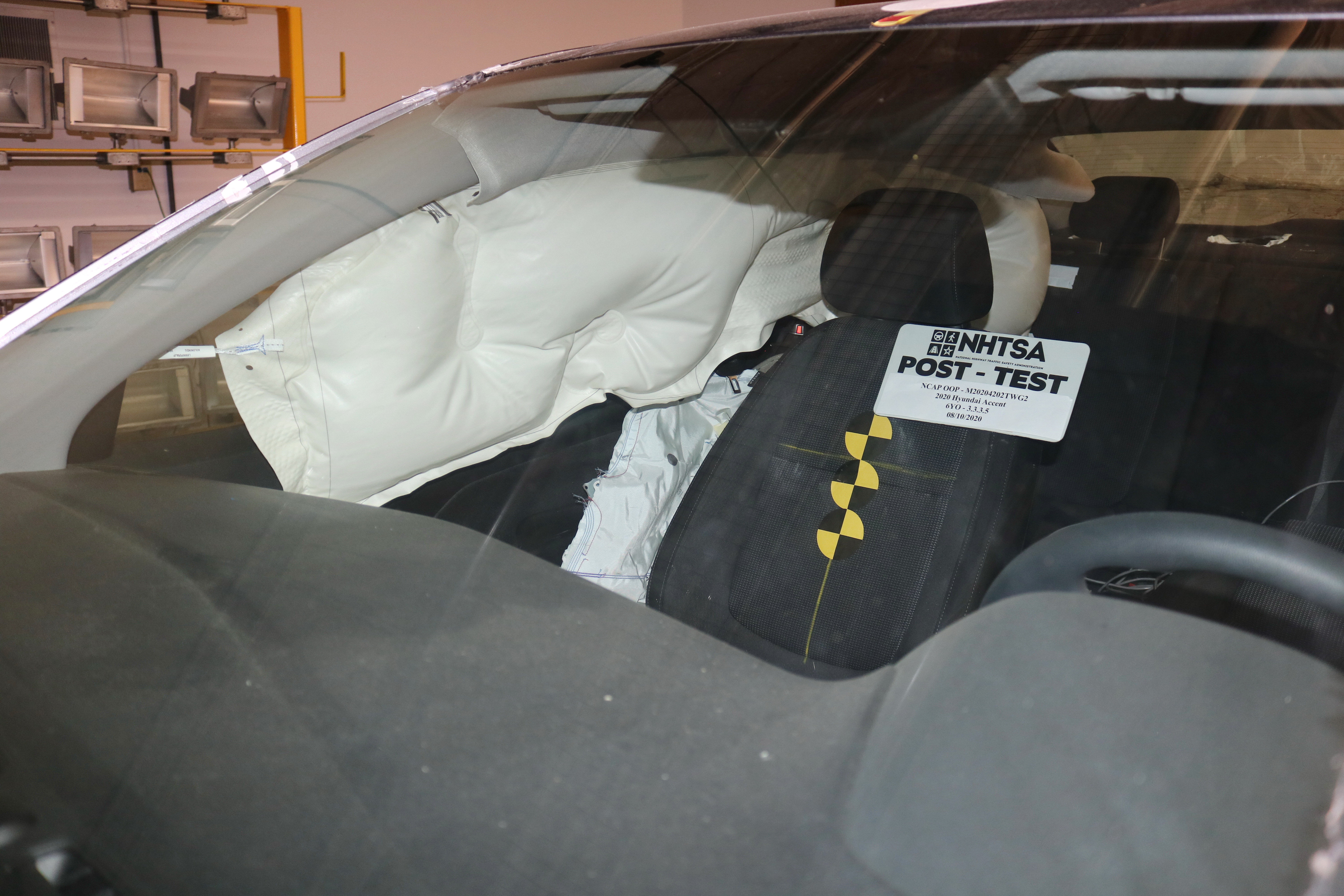 2020 HYUNDAI ACCENT crash image 23