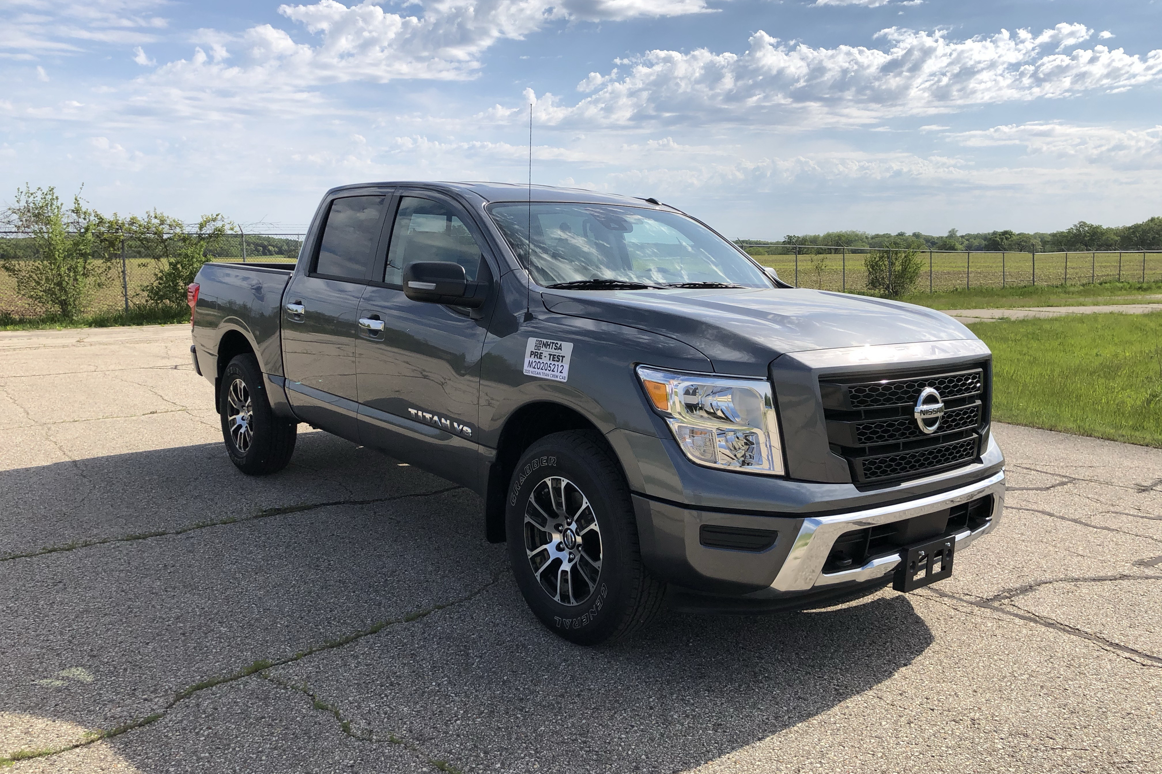 2020 NISSAN TITAN crash-test photo