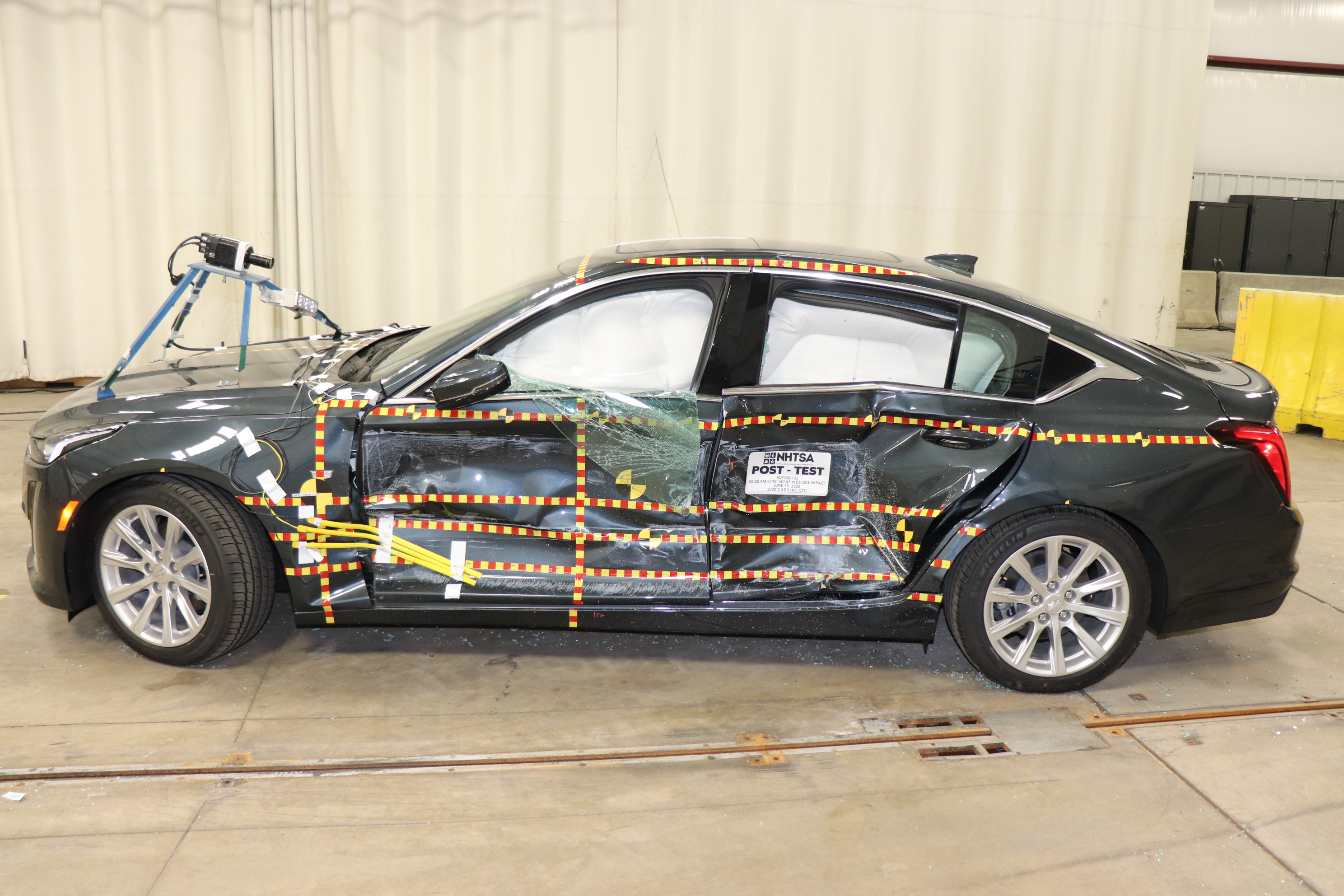 2020 CADILLAC CT5 crash image 4