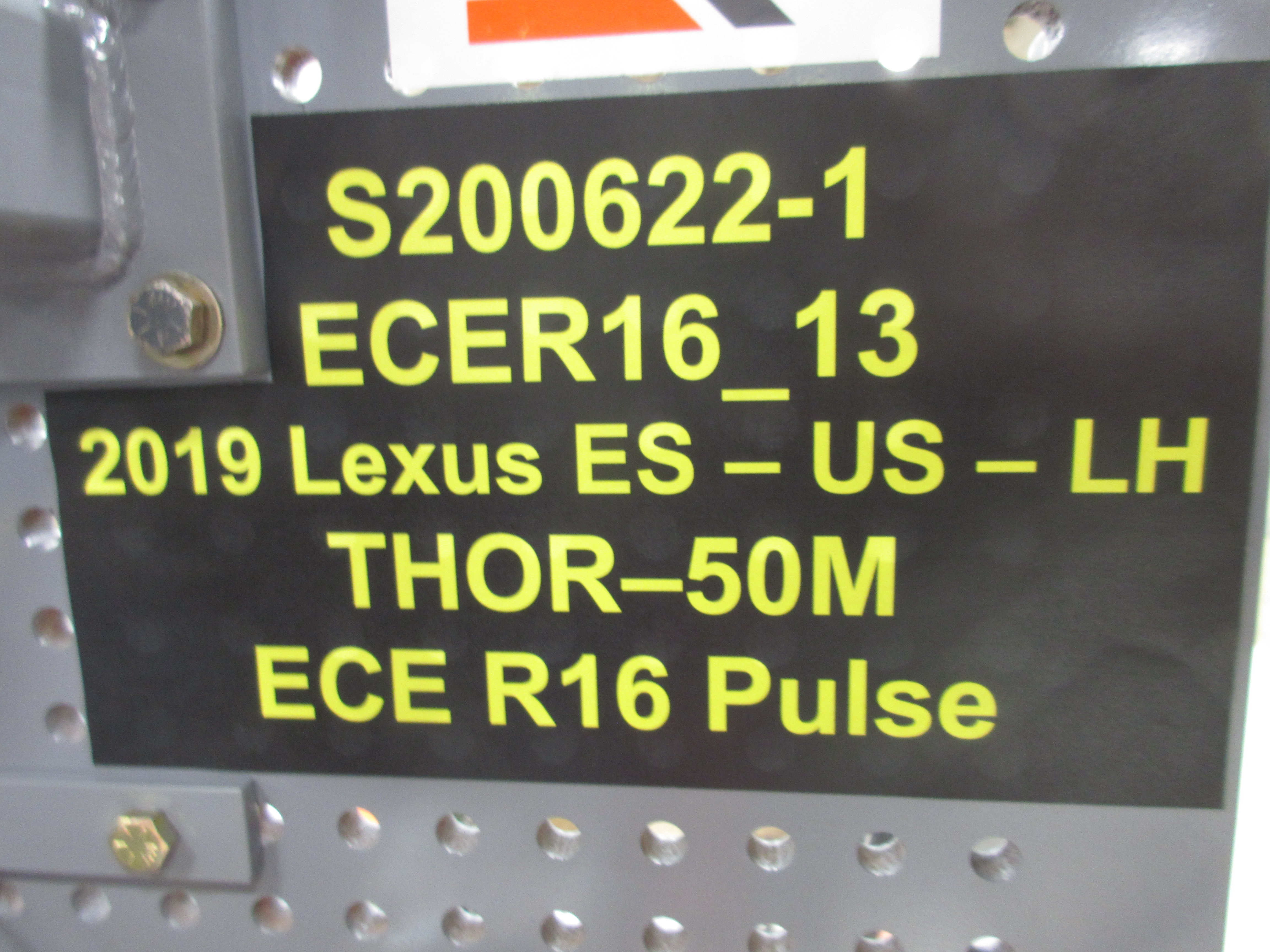 2019 LEXUS ES 350 crash image 16