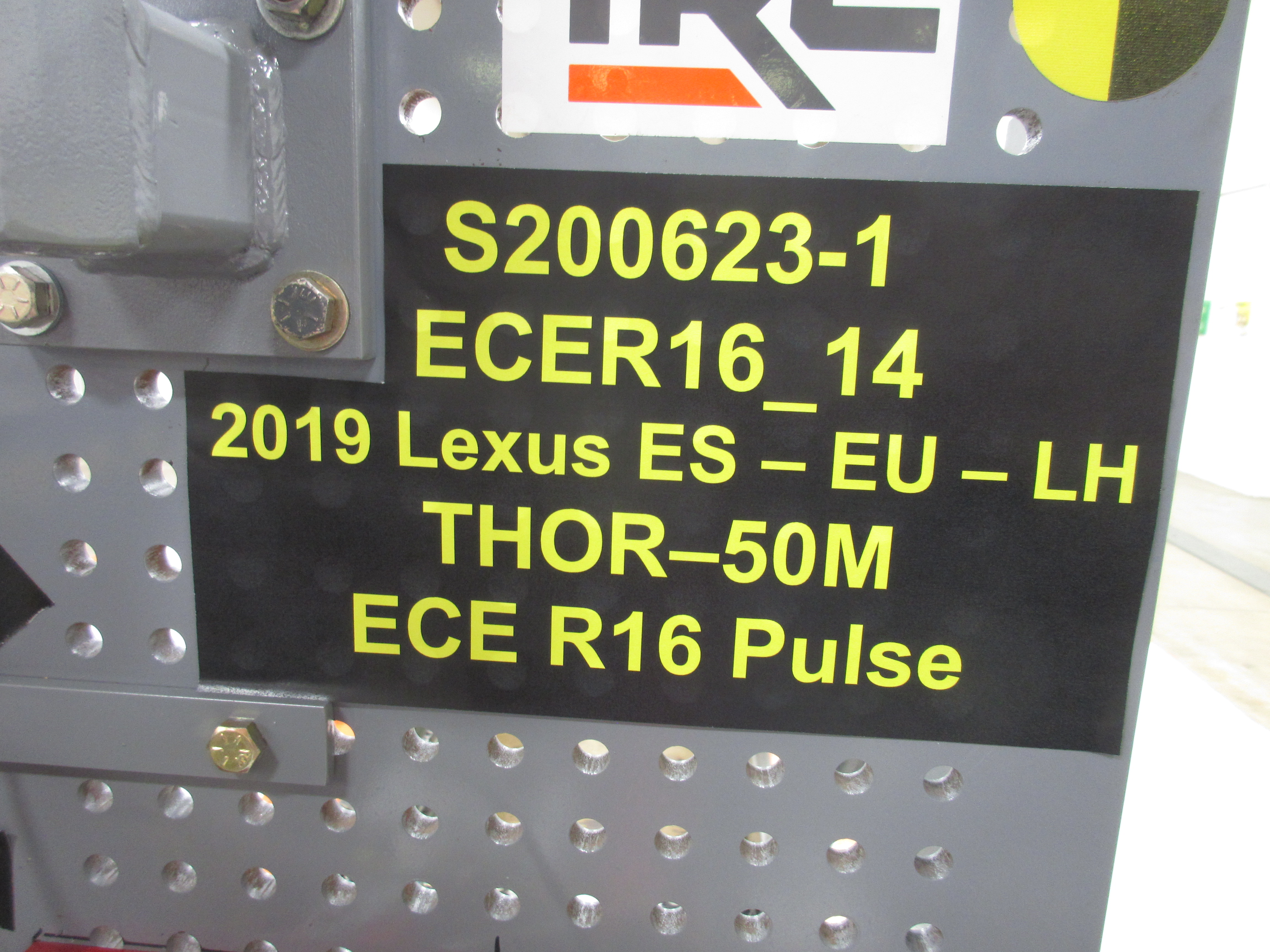 2019 LEXUS ES 350 crash image 16