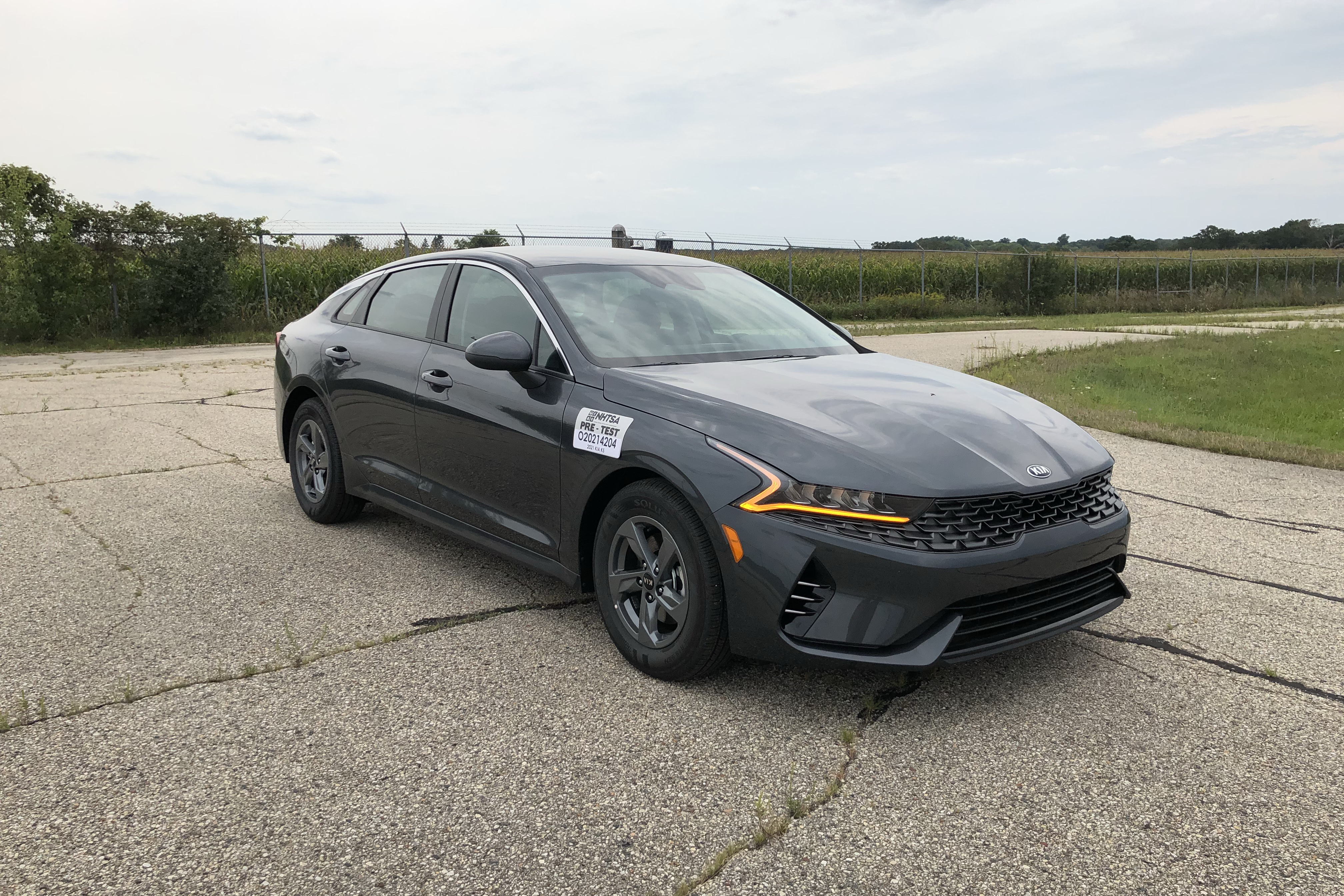 2021 KIA K5 crash-test photo