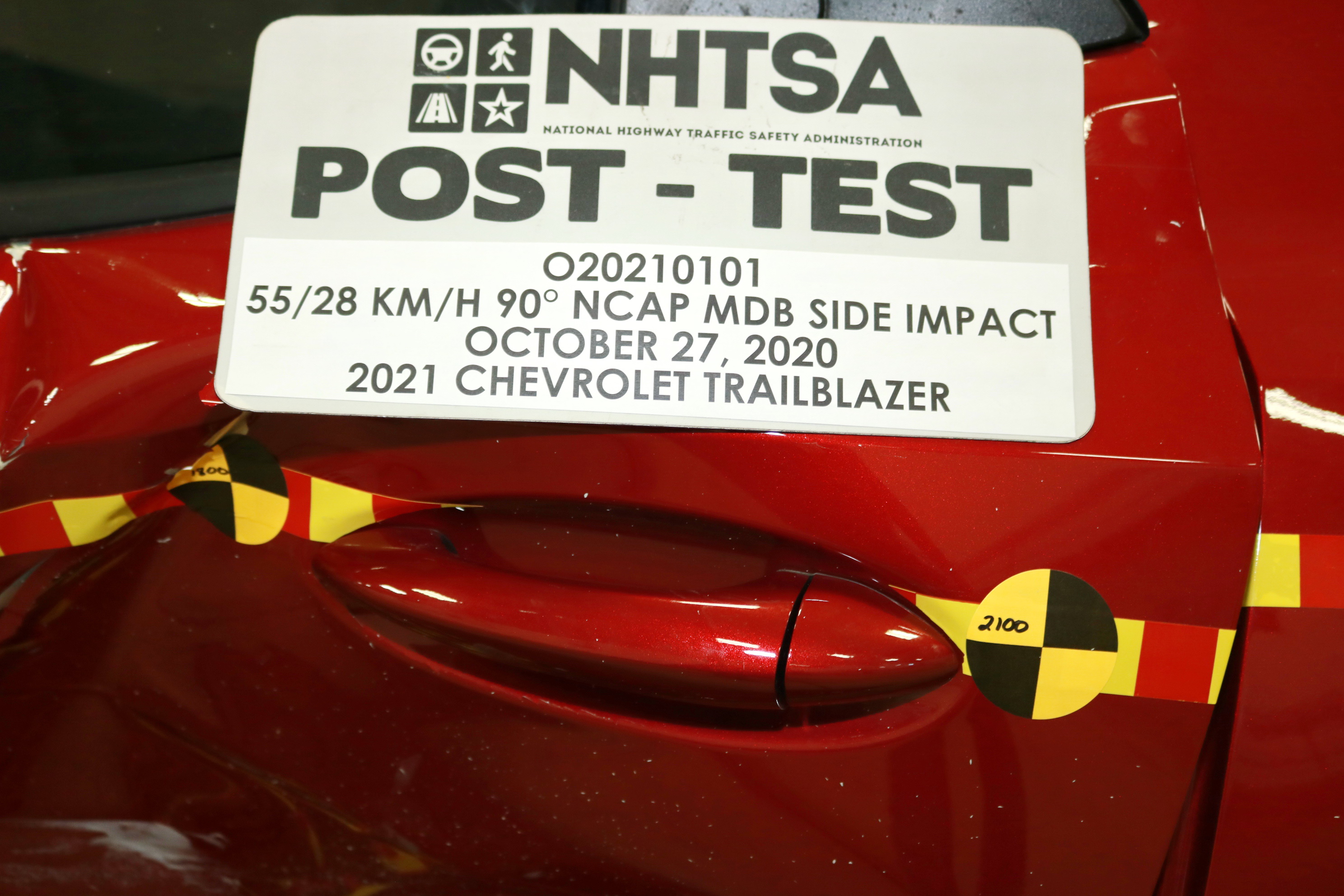 2021 CHEVROLET TRAILBLAZER crash image 24